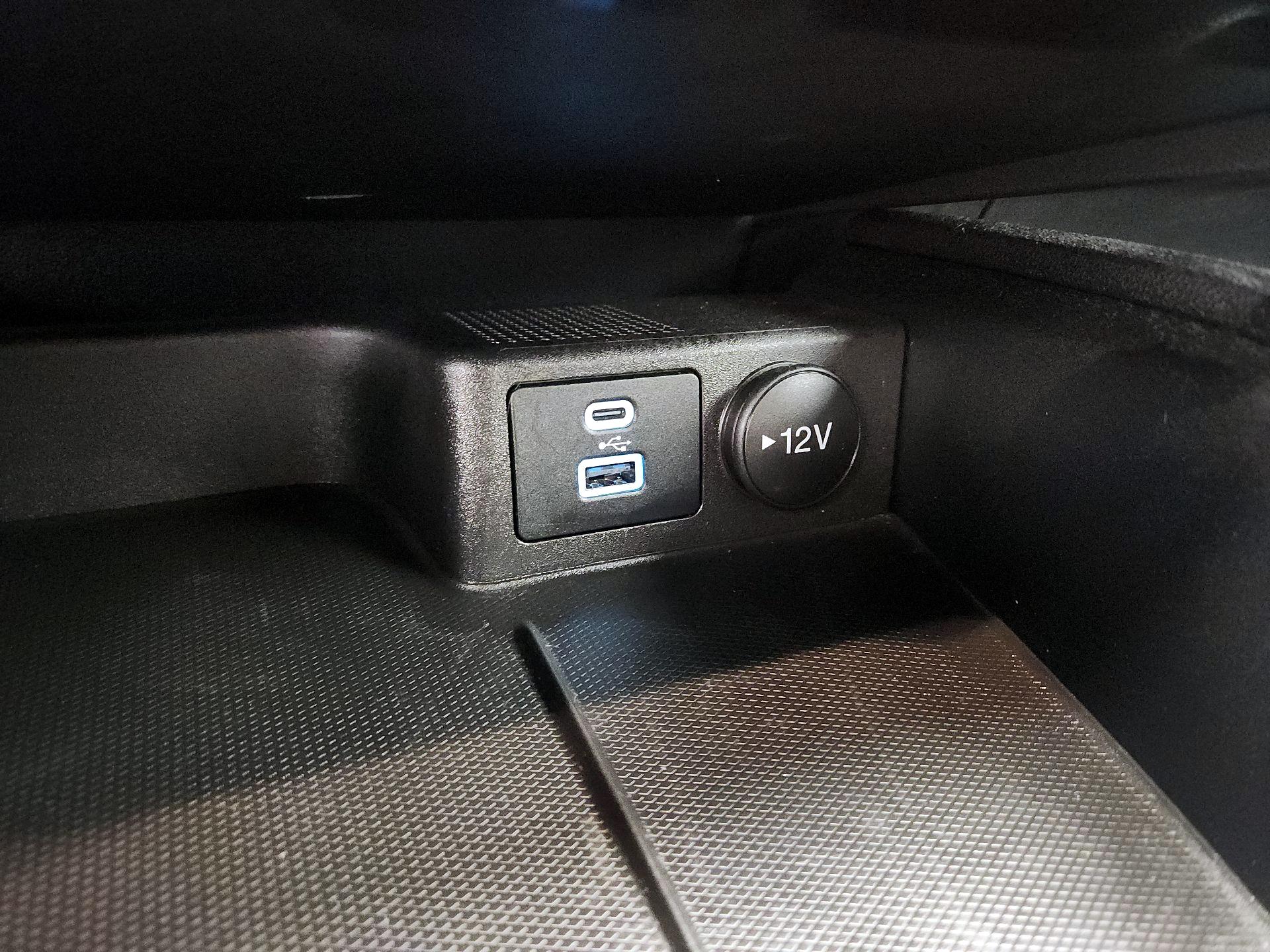 Thumbnail: 2022 Ford Escape - 19