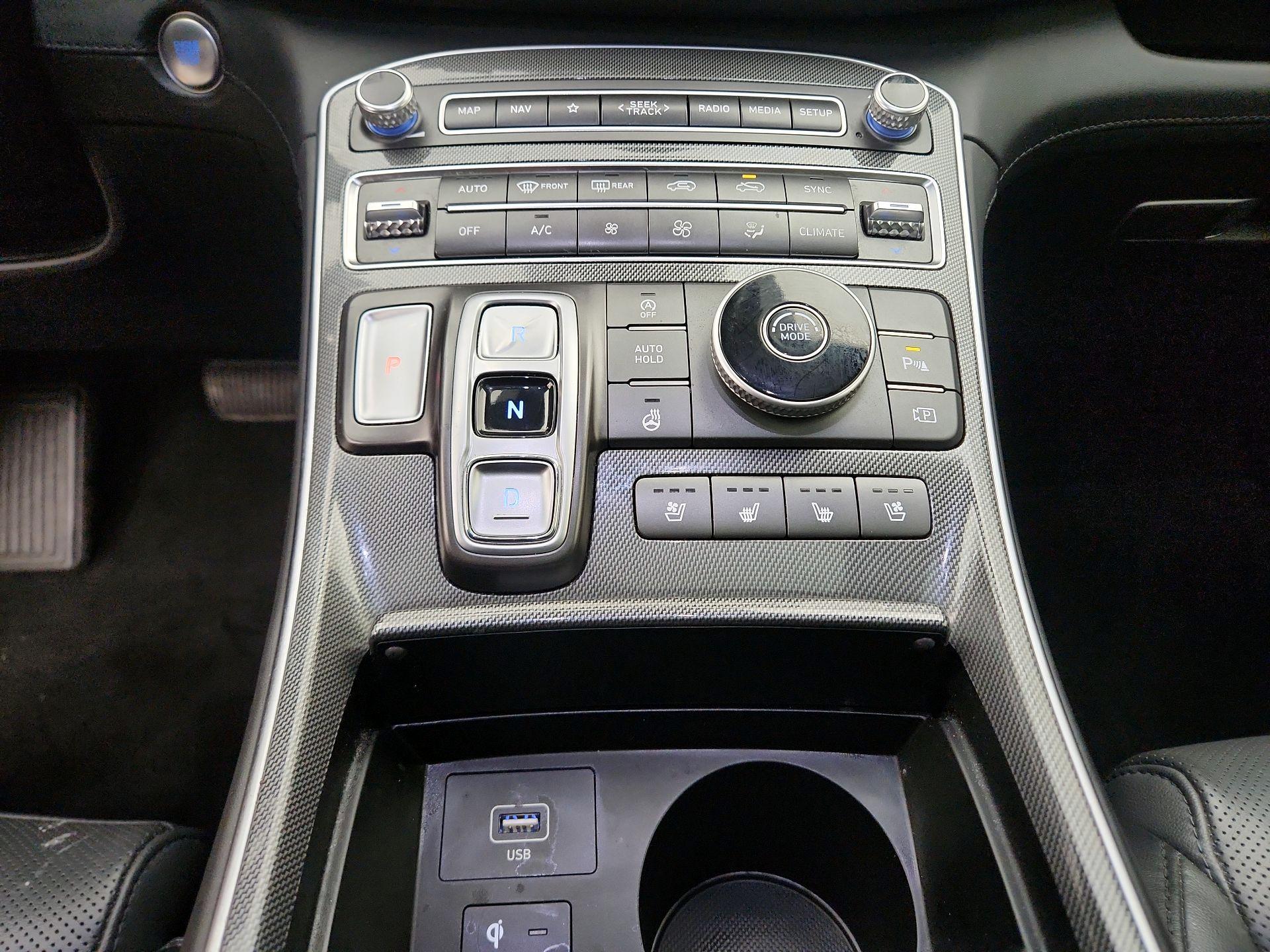 Thumbnail: 2021 Hyundai Santa Fe - 18