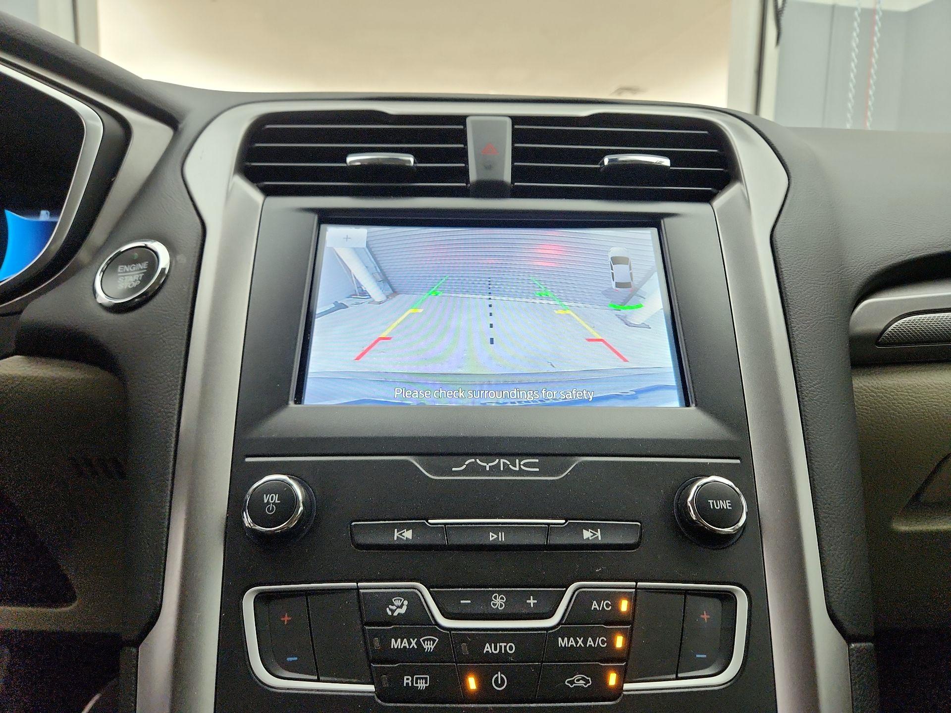 Thumbnail: 2020 Ford Fusion - 15