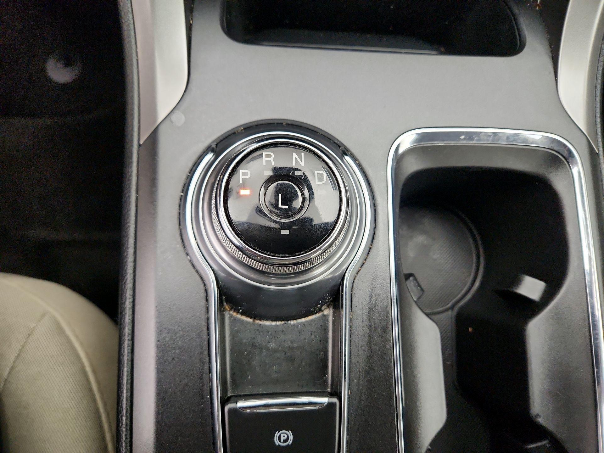 Thumbnail: 2020 Ford Fusion - 18