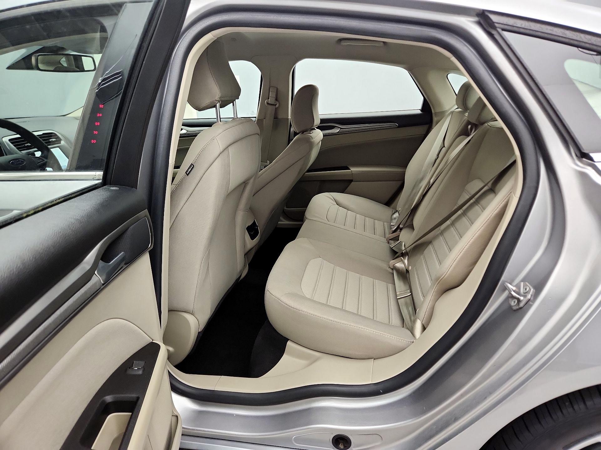 Thumbnail: 2020 Ford Fusion - 20