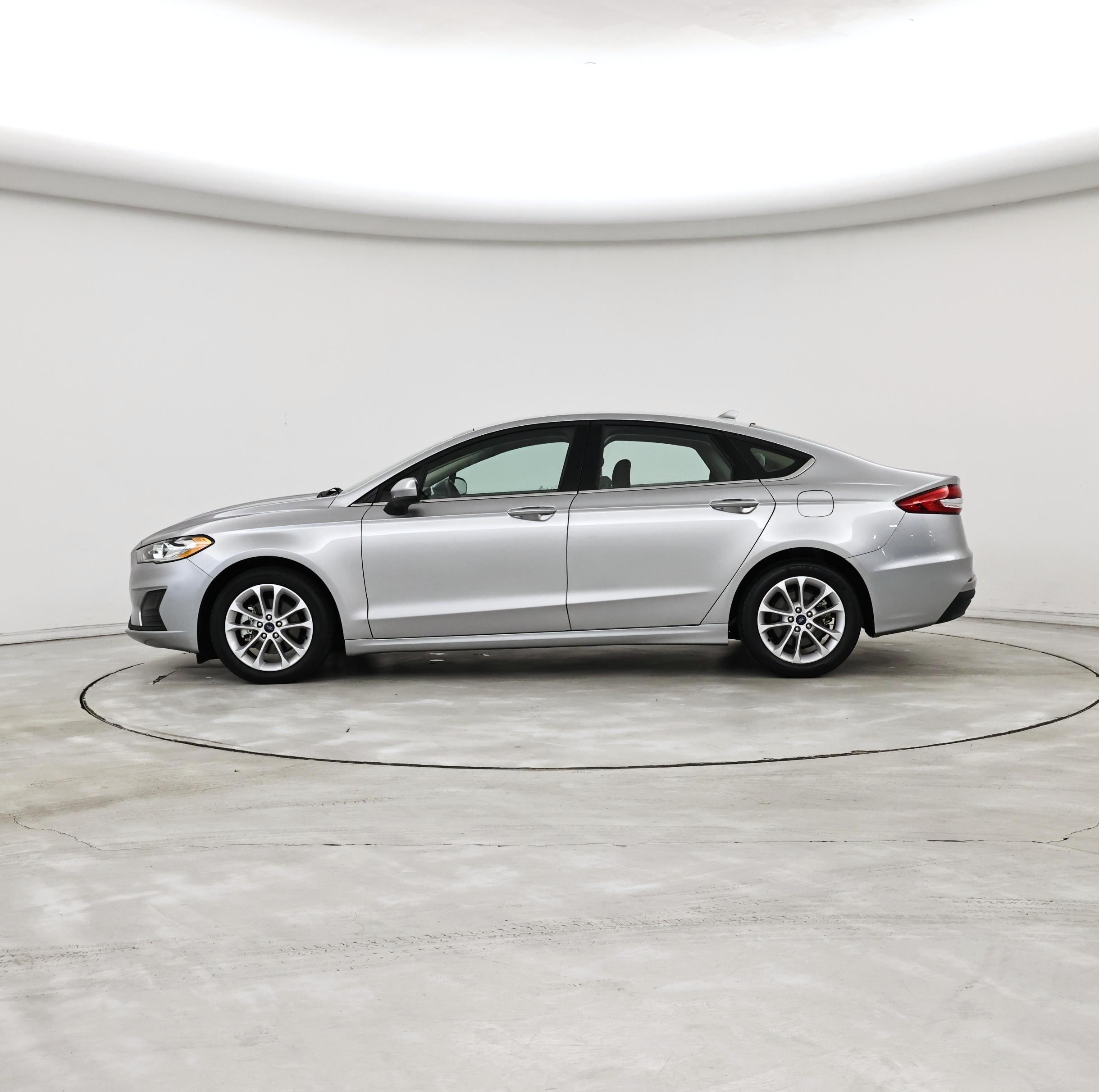 Thumbnail: 2020 Ford Fusion - 3