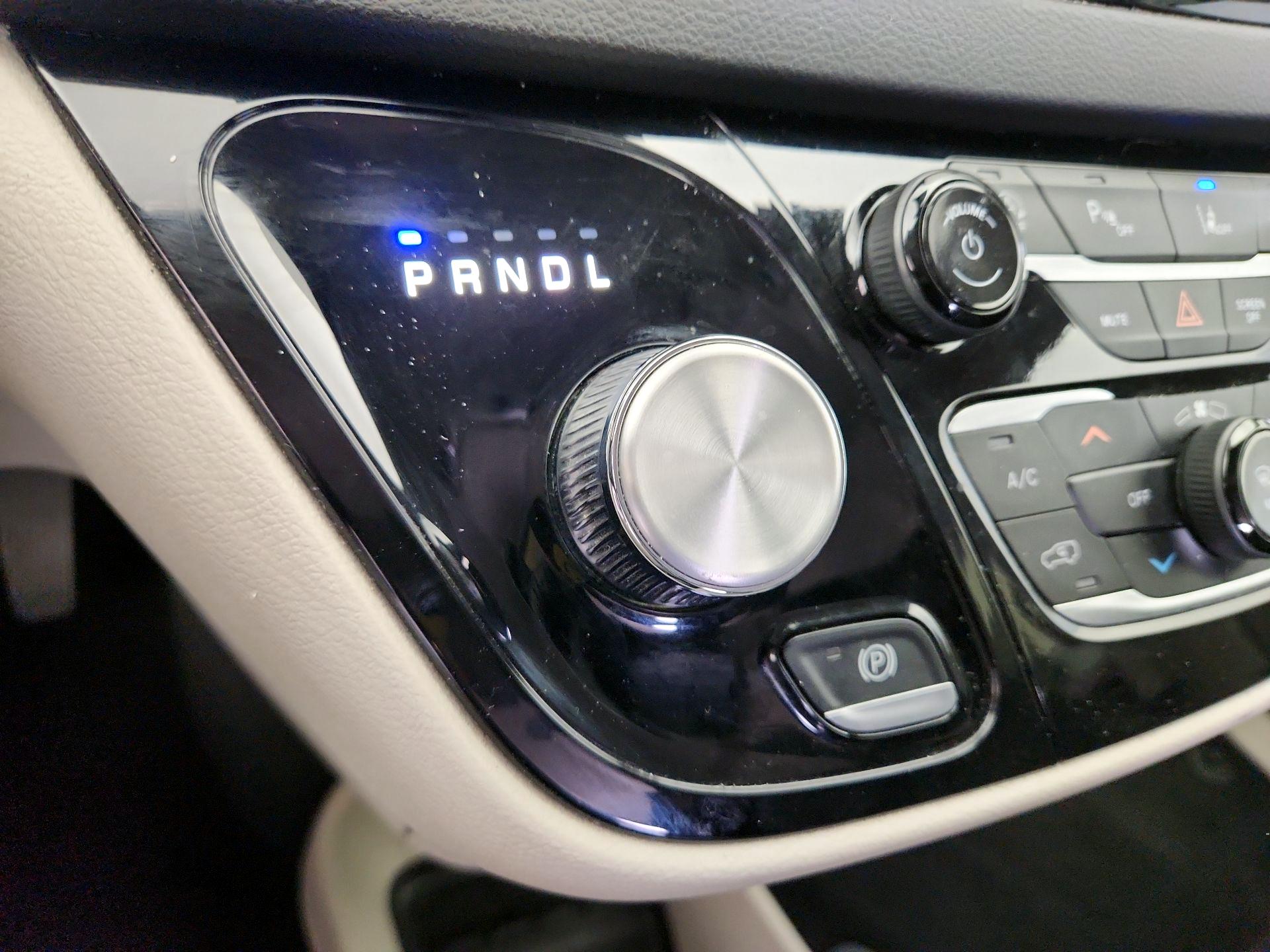 Thumbnail: 2024 Chrysler Pacifica - 17