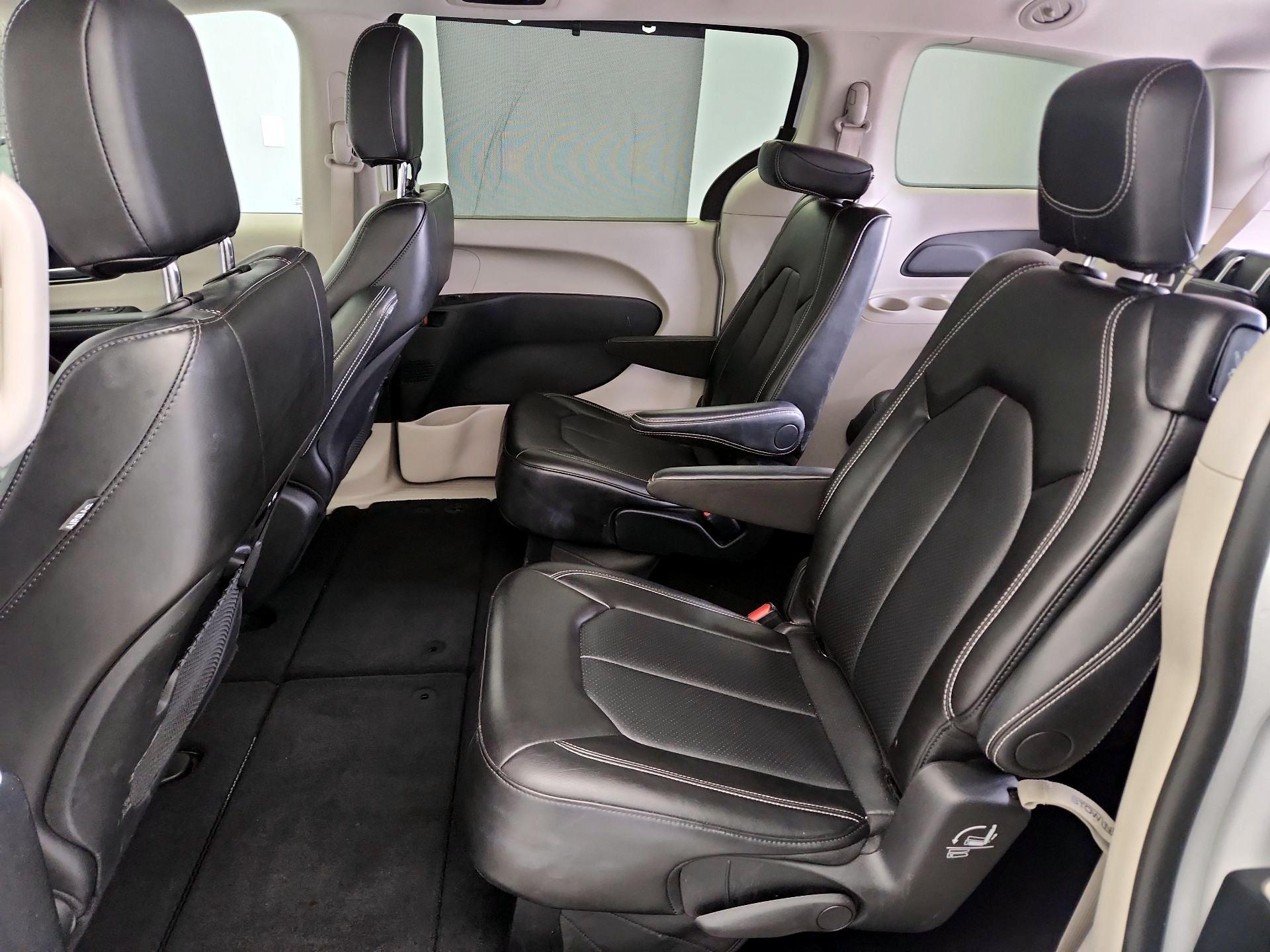 Thumbnail: 2024 Chrysler Pacifica - 19