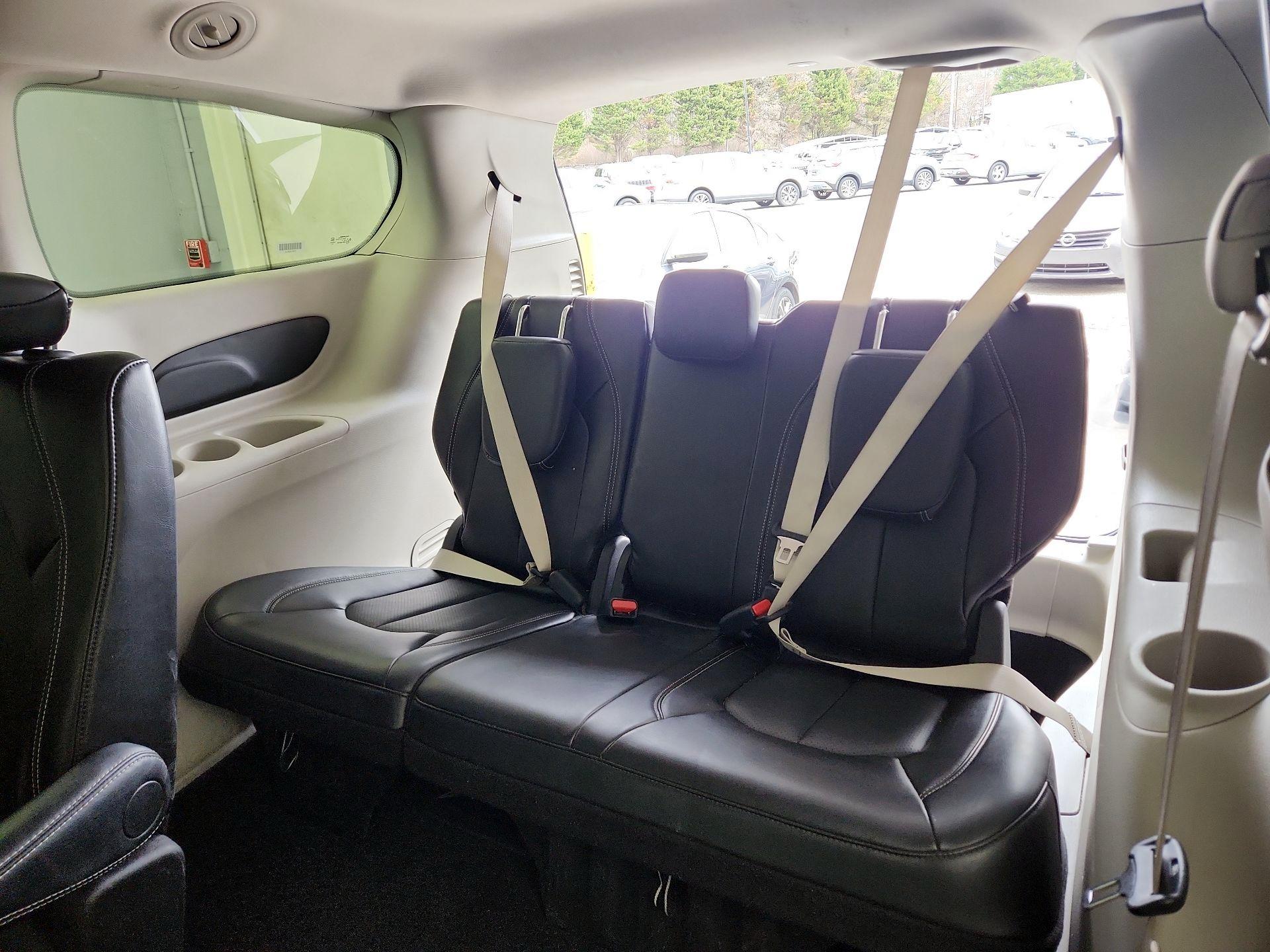 Thumbnail: 2024 Chrysler Pacifica - 20