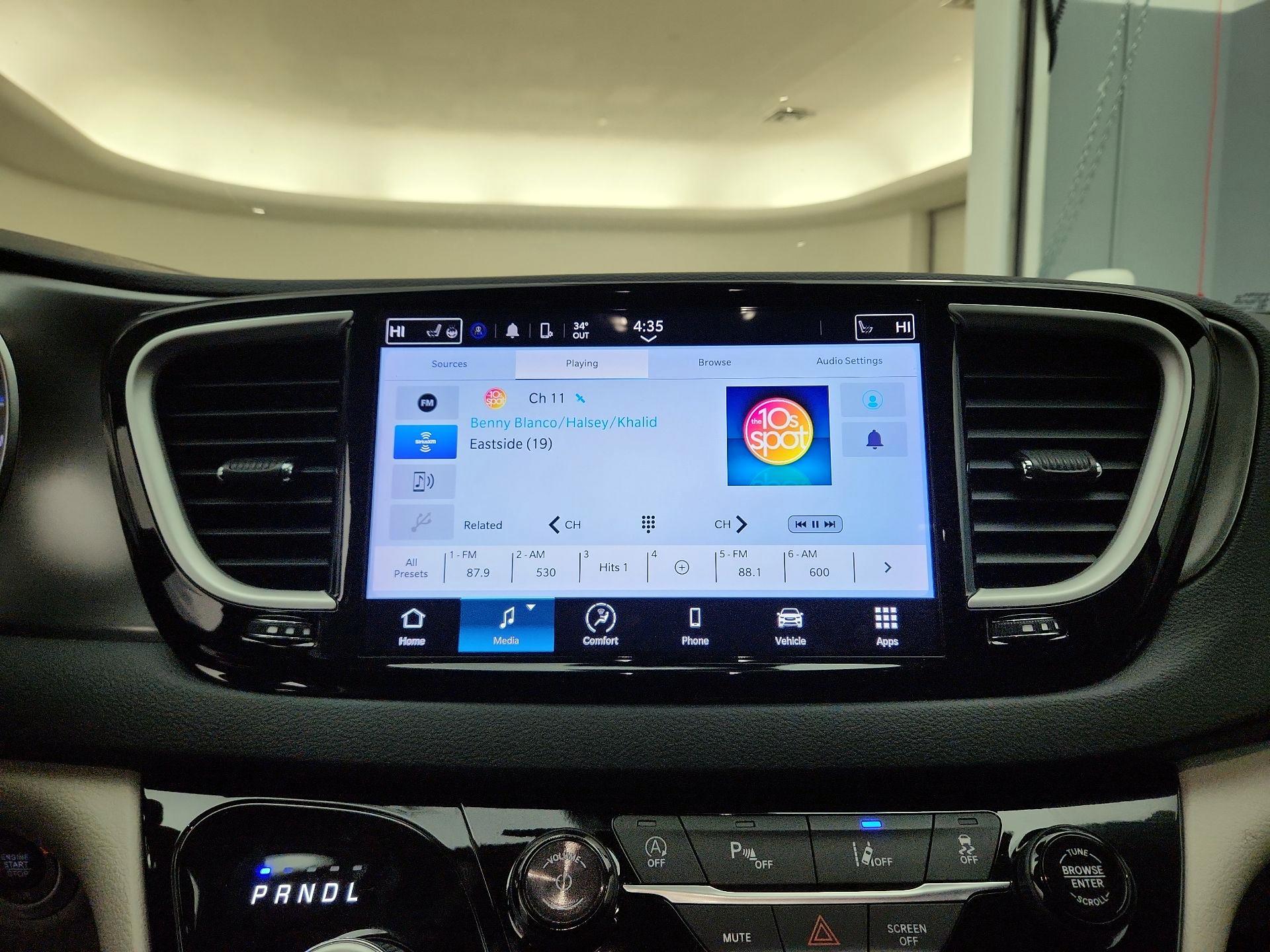 Thumbnail: 2024 Chrysler Pacifica - 15