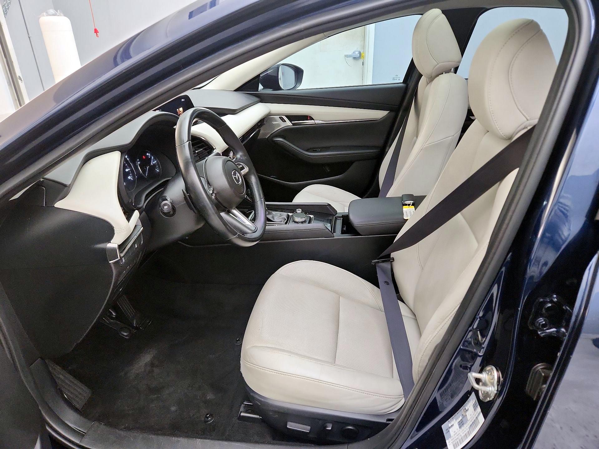 Thumbnail: 2021 Mazda Mazda3 - 11