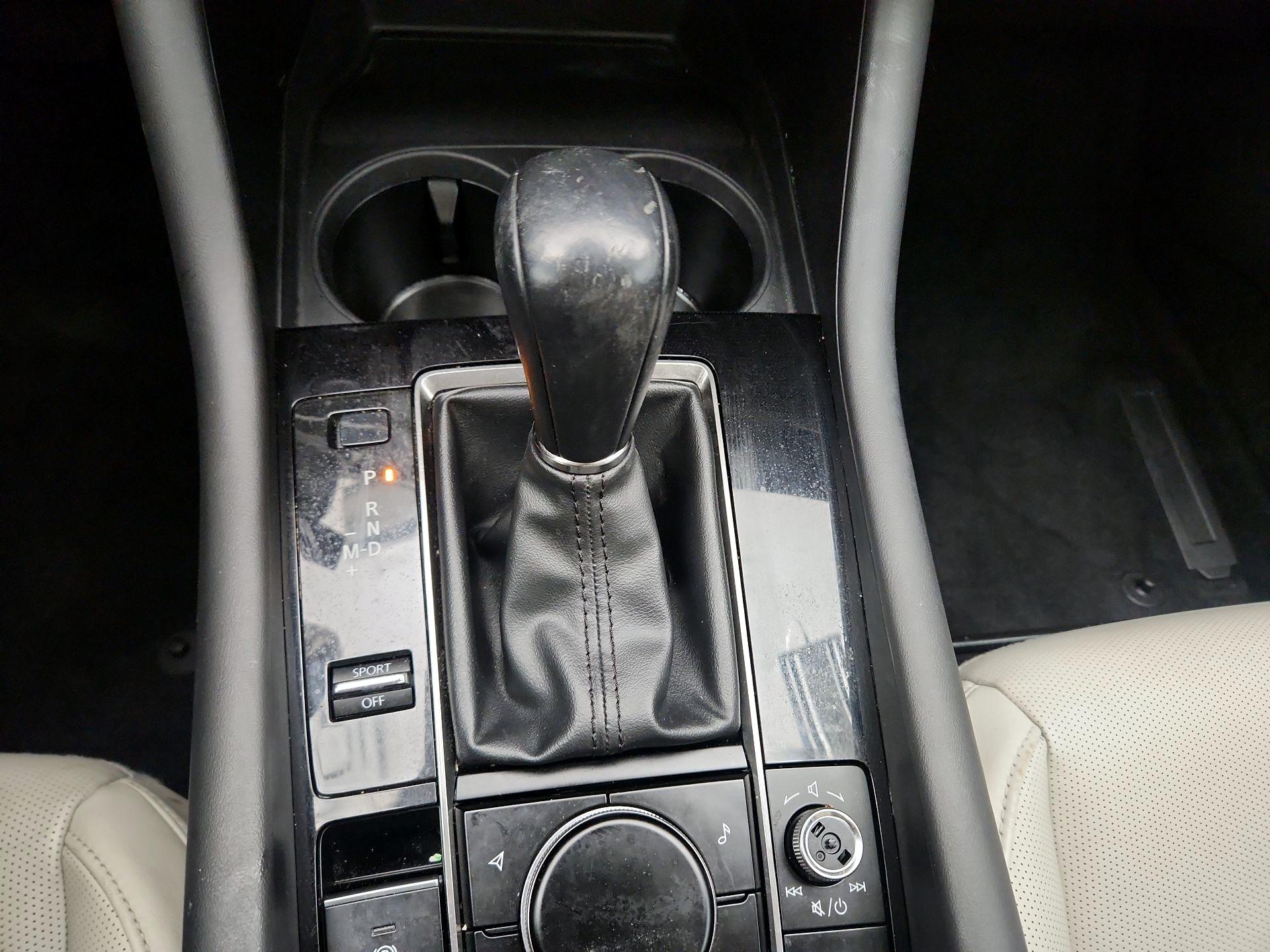 Thumbnail: 2021 Mazda Mazda3 - 17