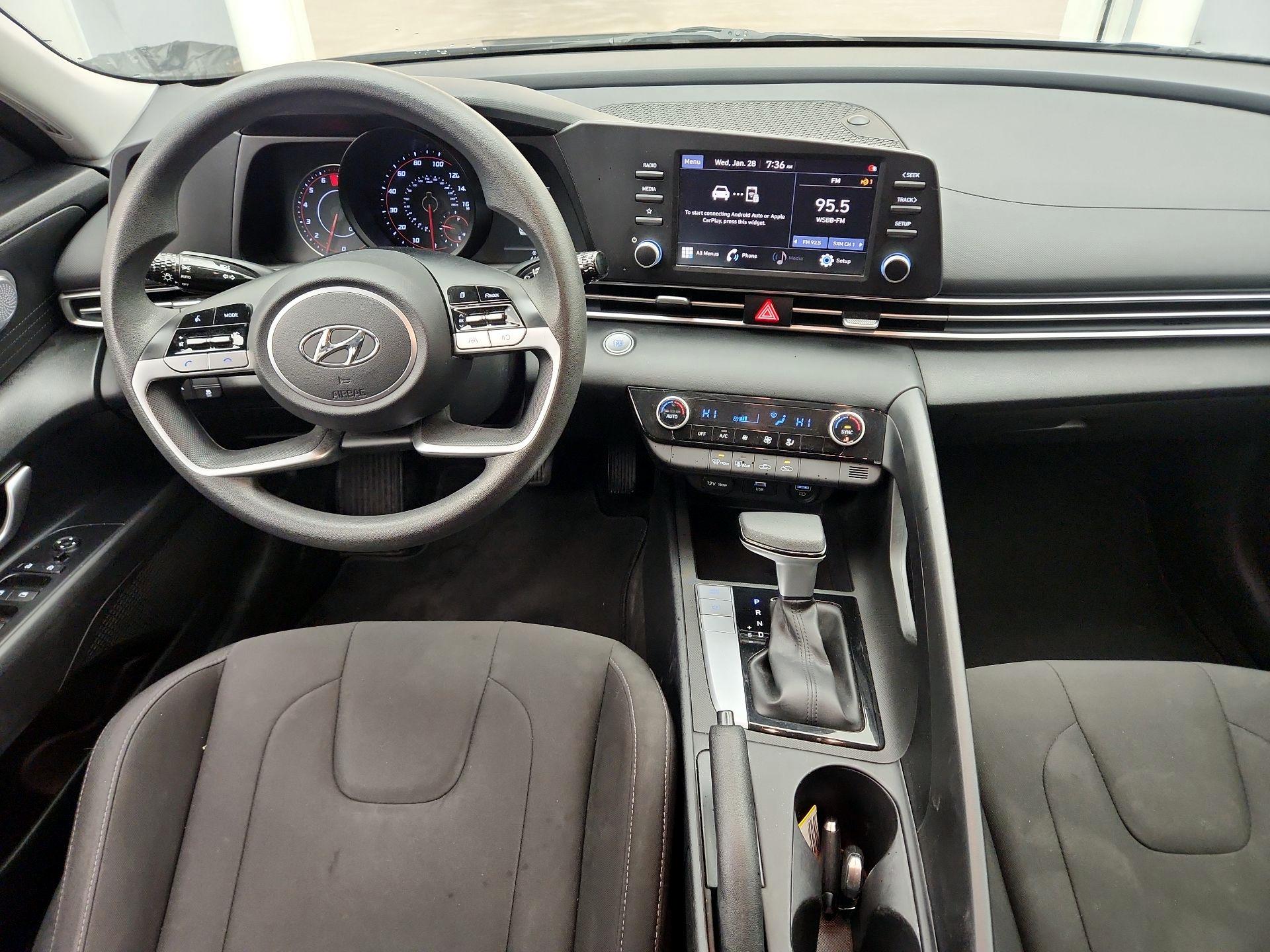 Thumbnail: 2022 Hyundai Elantra - 9