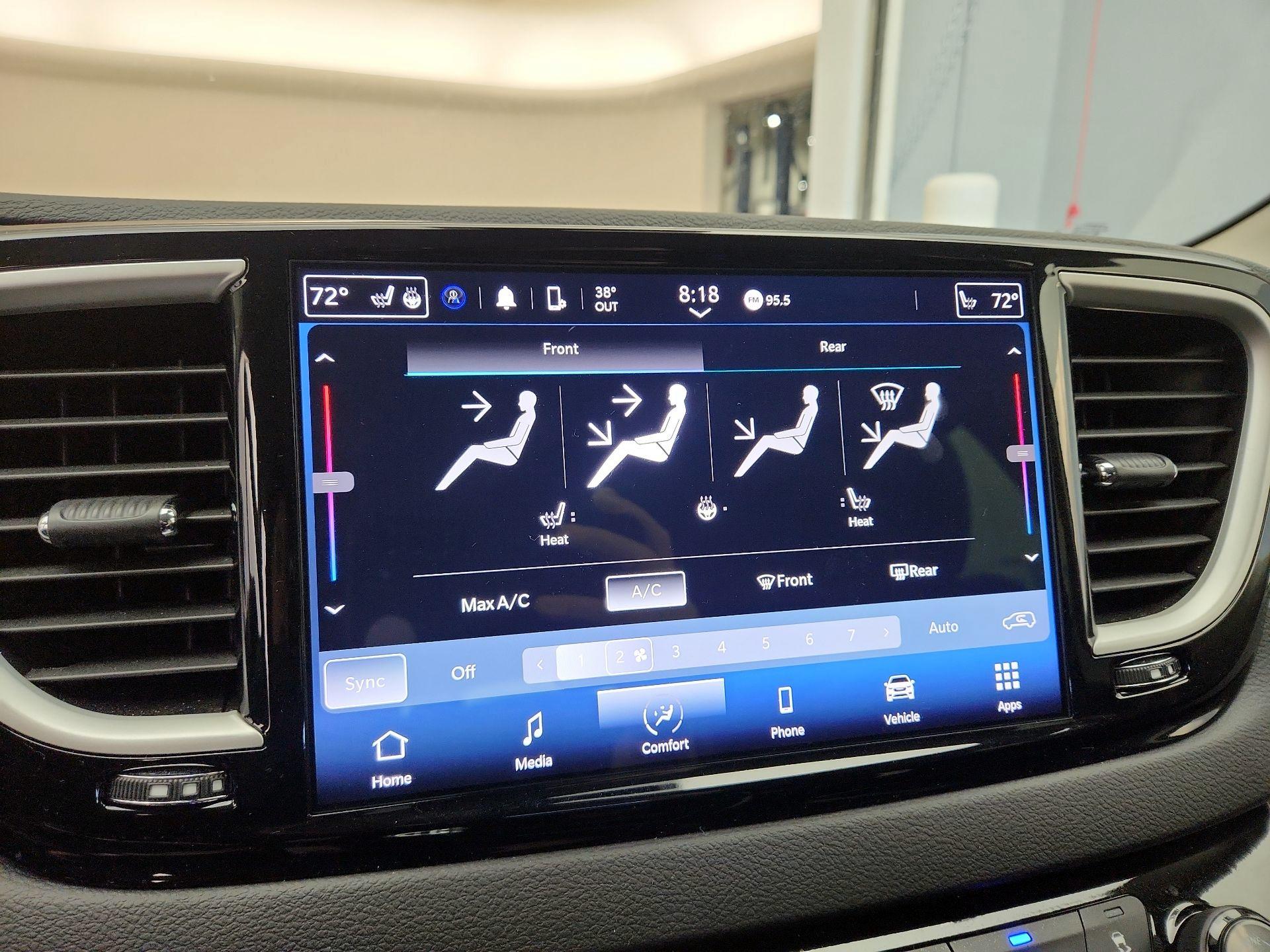 Thumbnail: 2024 Chrysler Pacifica - 16