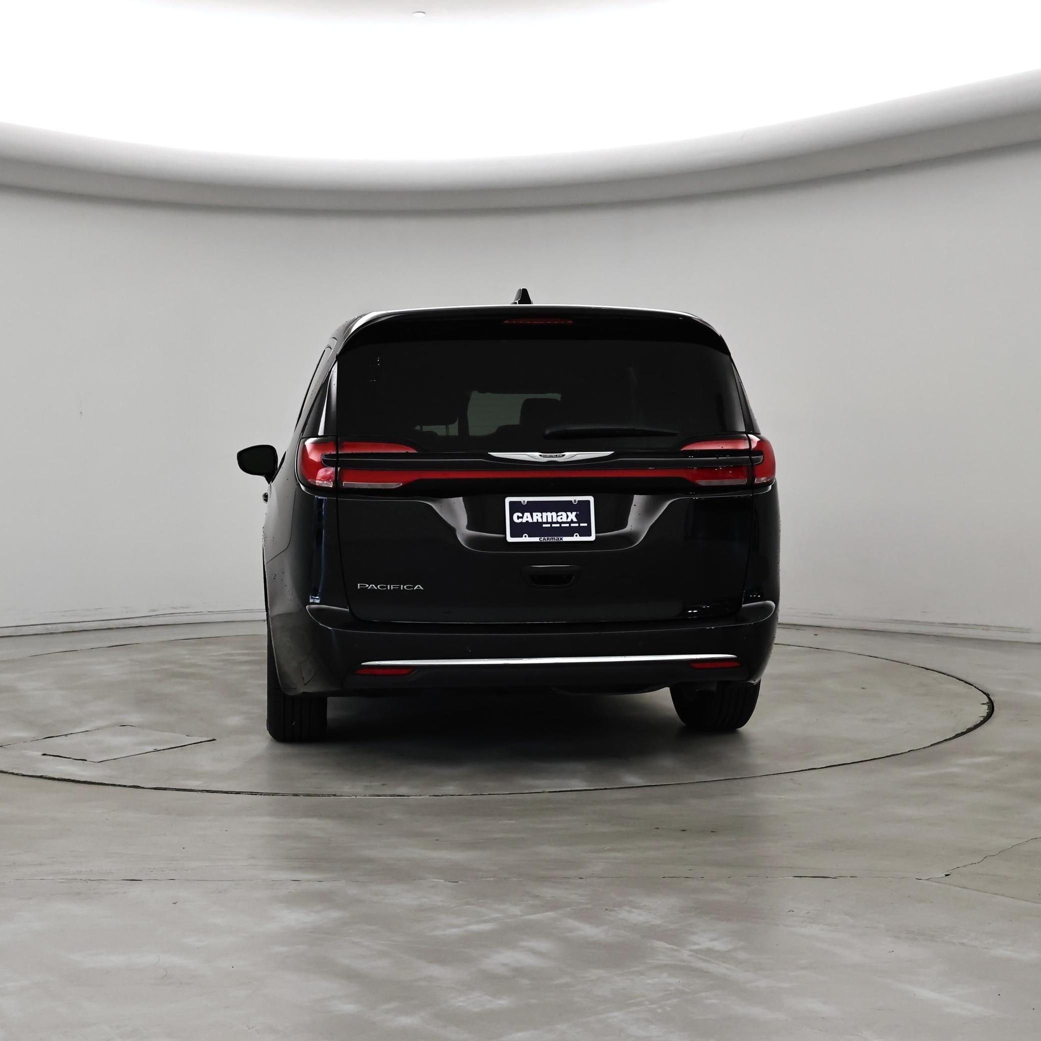 Thumbnail: 2024 Chrysler Pacifica - 6