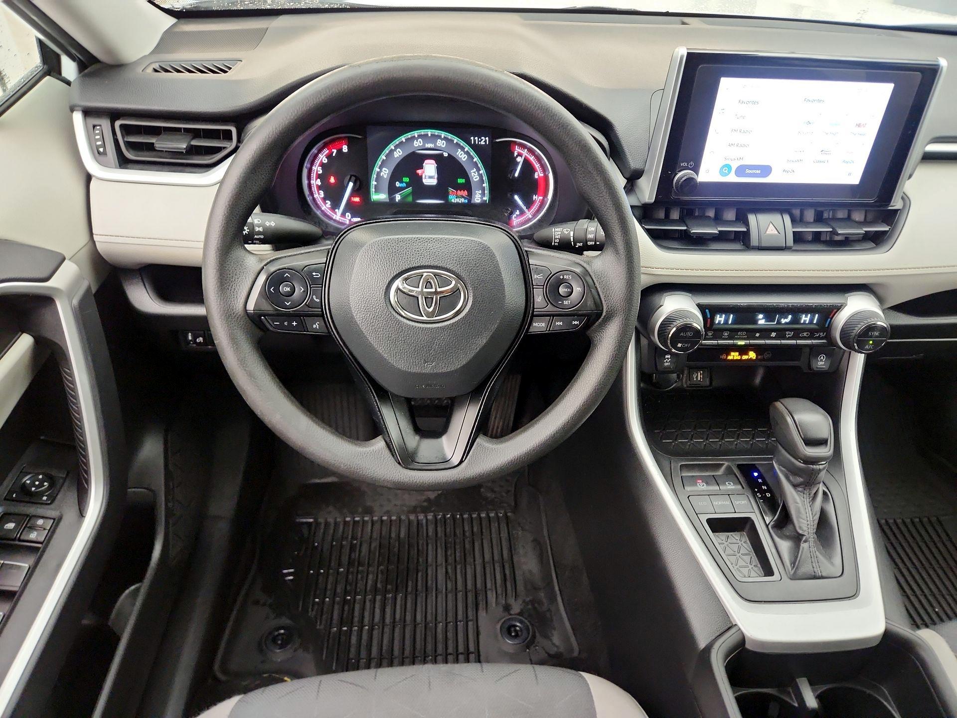 Thumbnail: 2024 Toyota RAV4 - 10