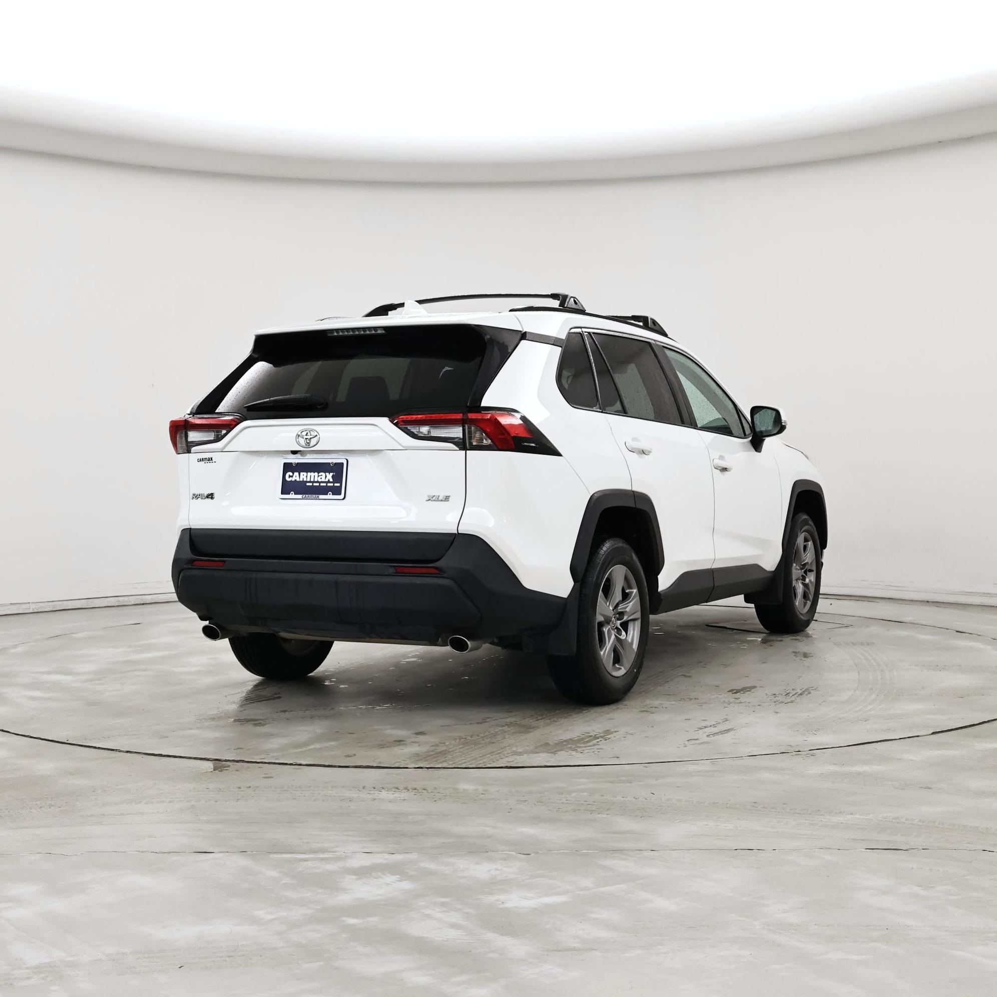 Thumbnail: 2024 Toyota RAV4 - 8