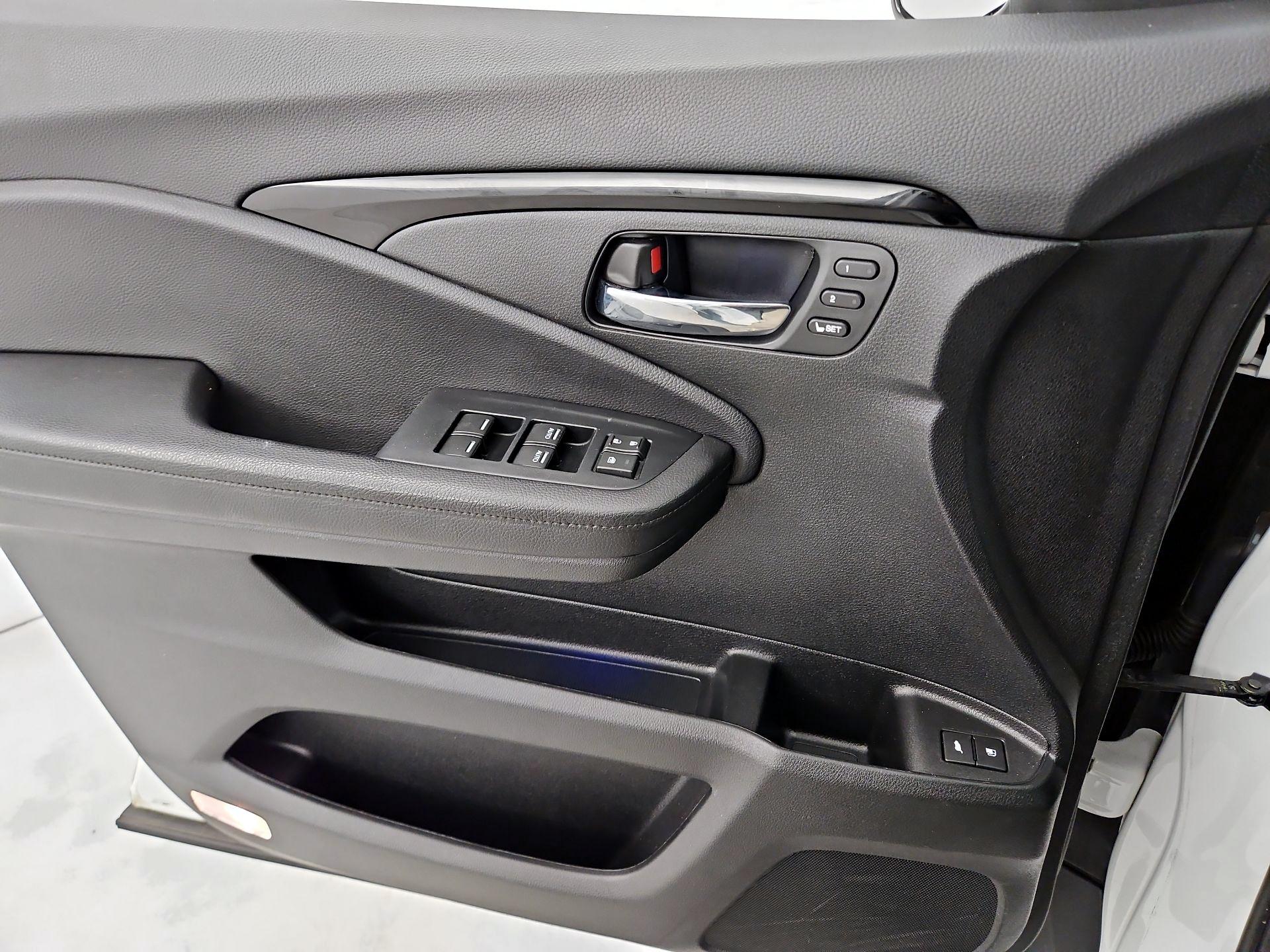 Thumbnail: 2021 Honda Pilot - 12