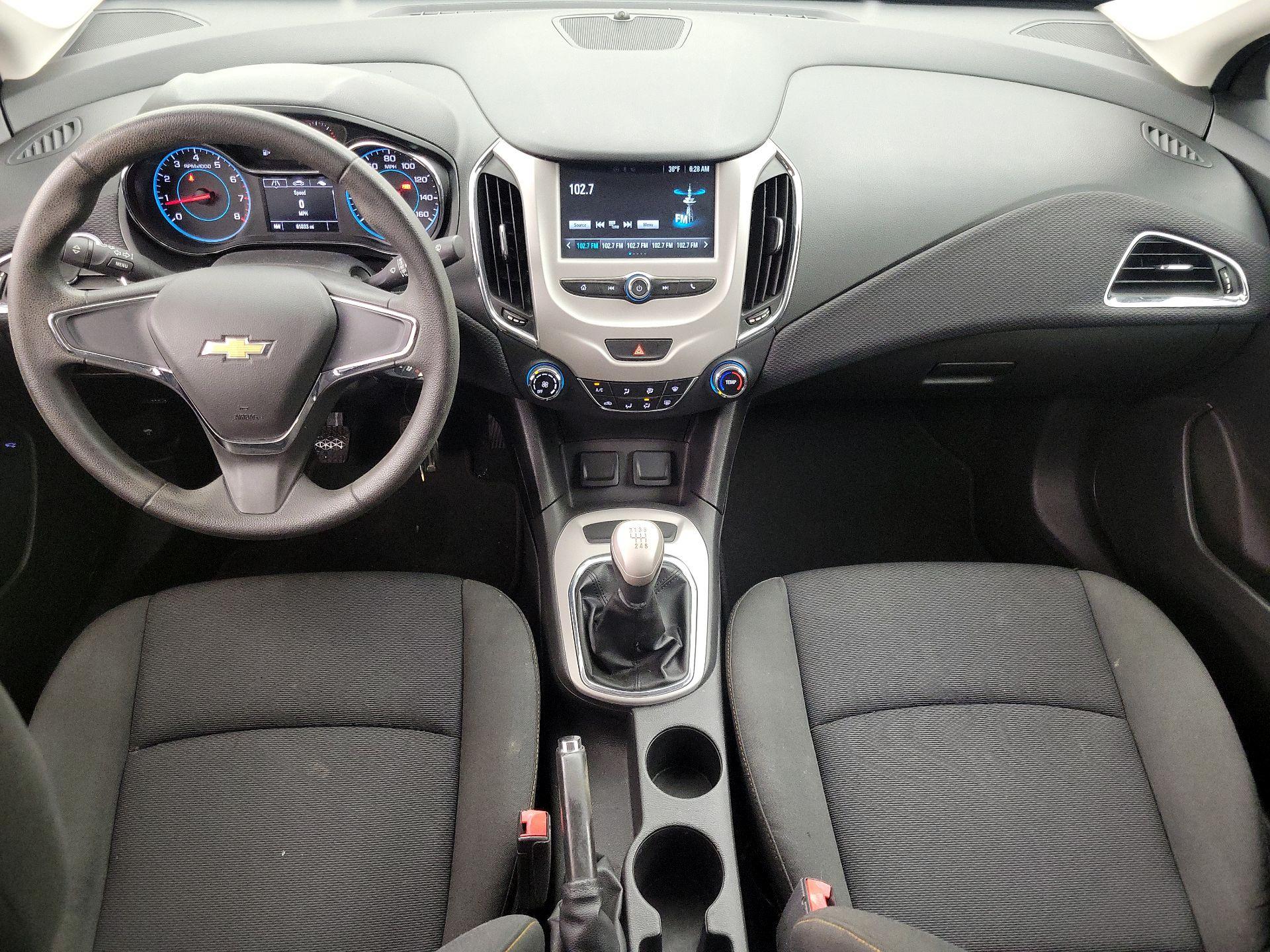 Thumbnail: 2016 Chevrolet Cruze - 9