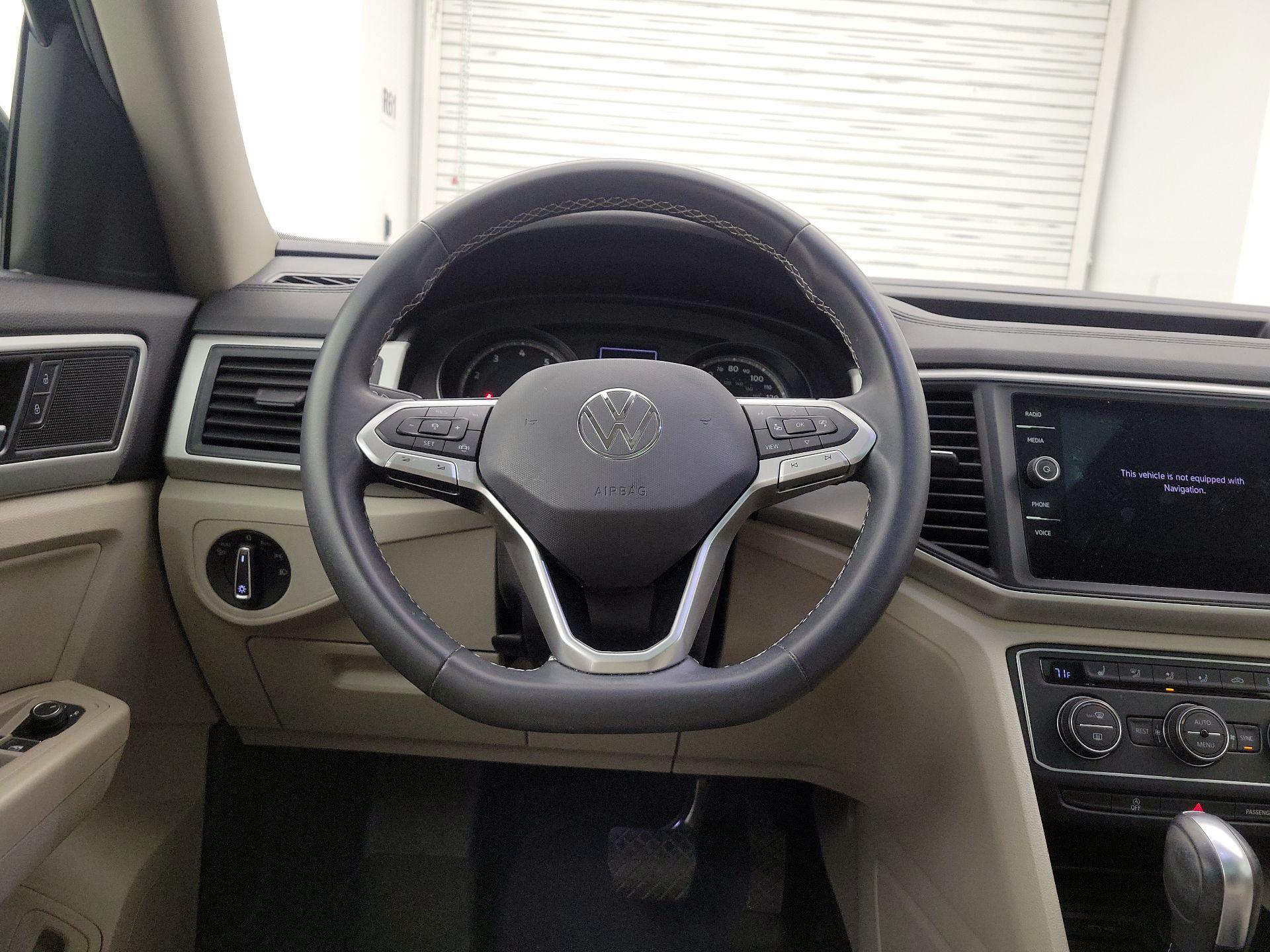 Thumbnail: 2021 Volkswagen Atlas - 10