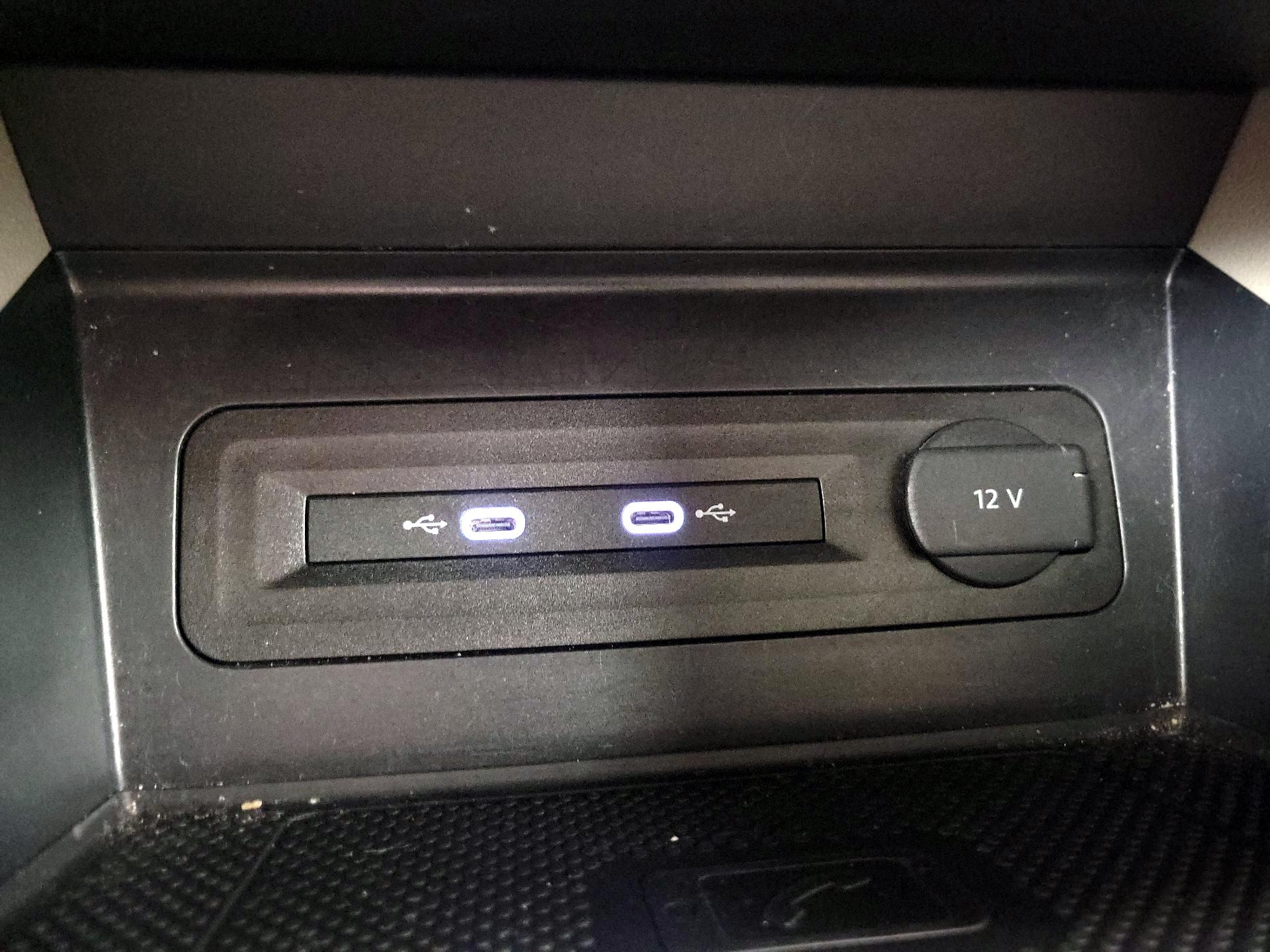 Thumbnail: 2021 Volkswagen Atlas - 18