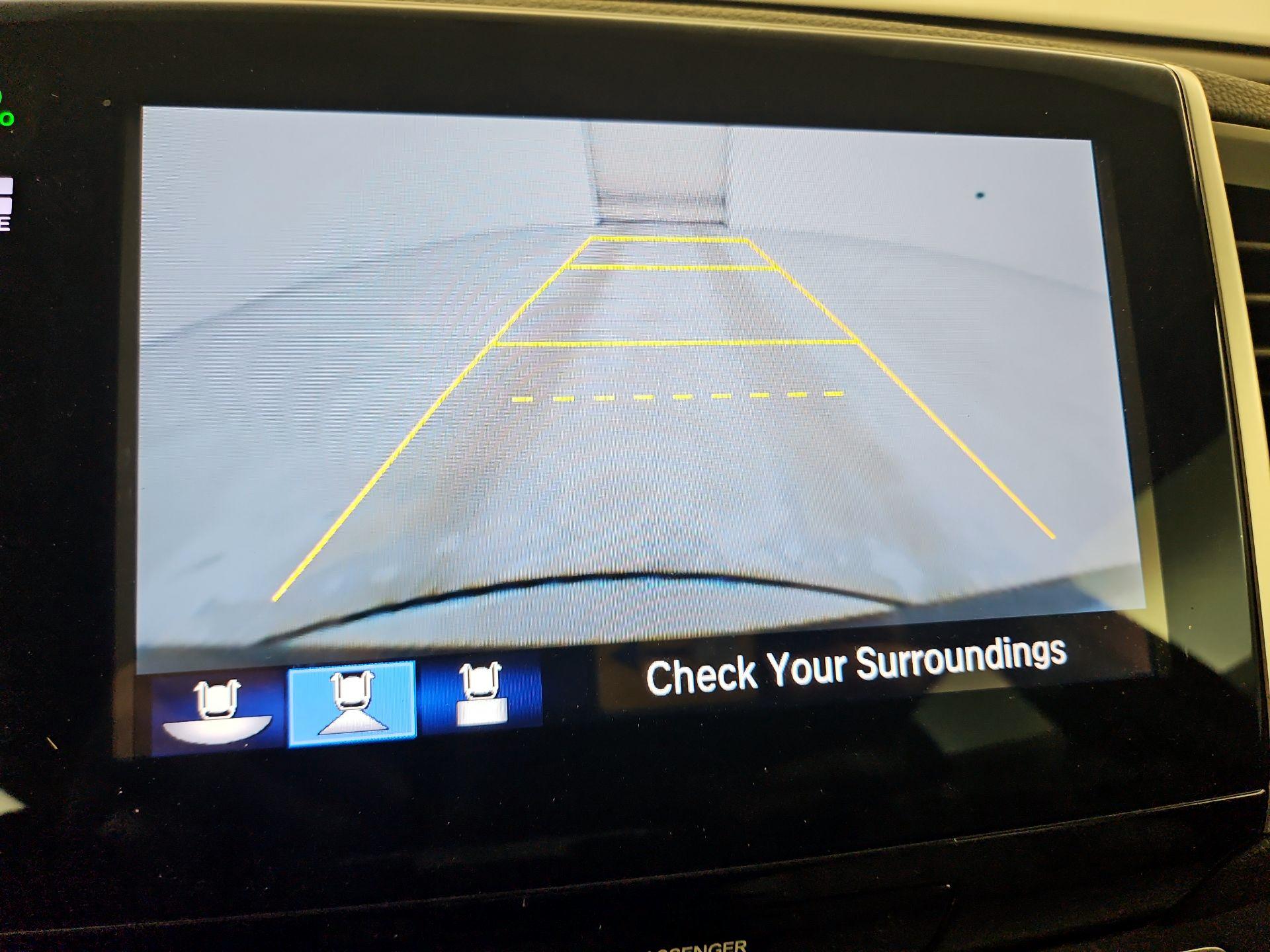 Thumbnail: 2016 Honda Pilot - 14