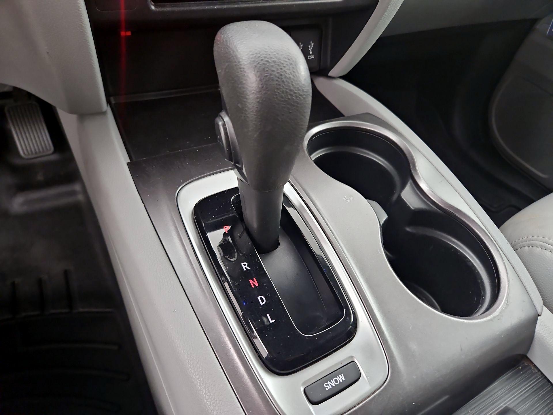 Thumbnail: 2016 Honda Pilot - 17