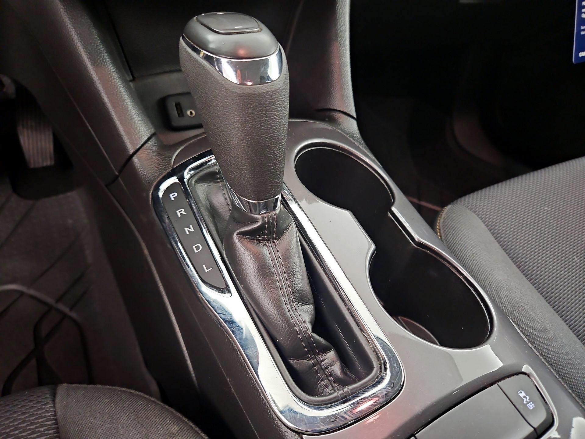 Thumbnail: 2019 Chevrolet Cruze - 17