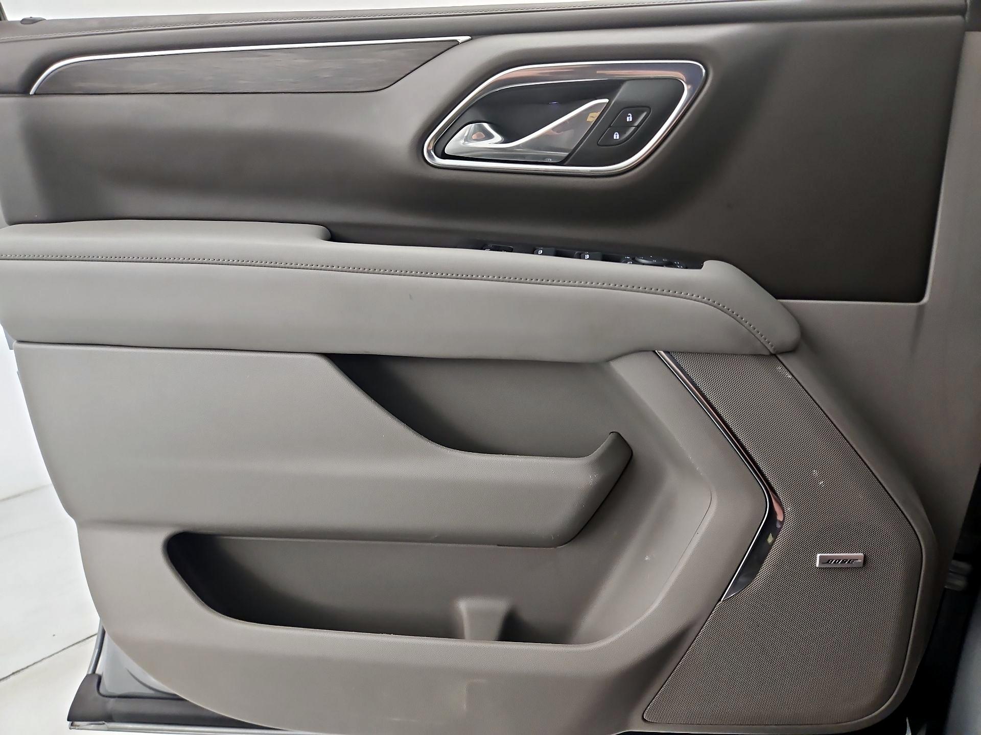 Thumbnail: 2023 Chevrolet Suburban - 12