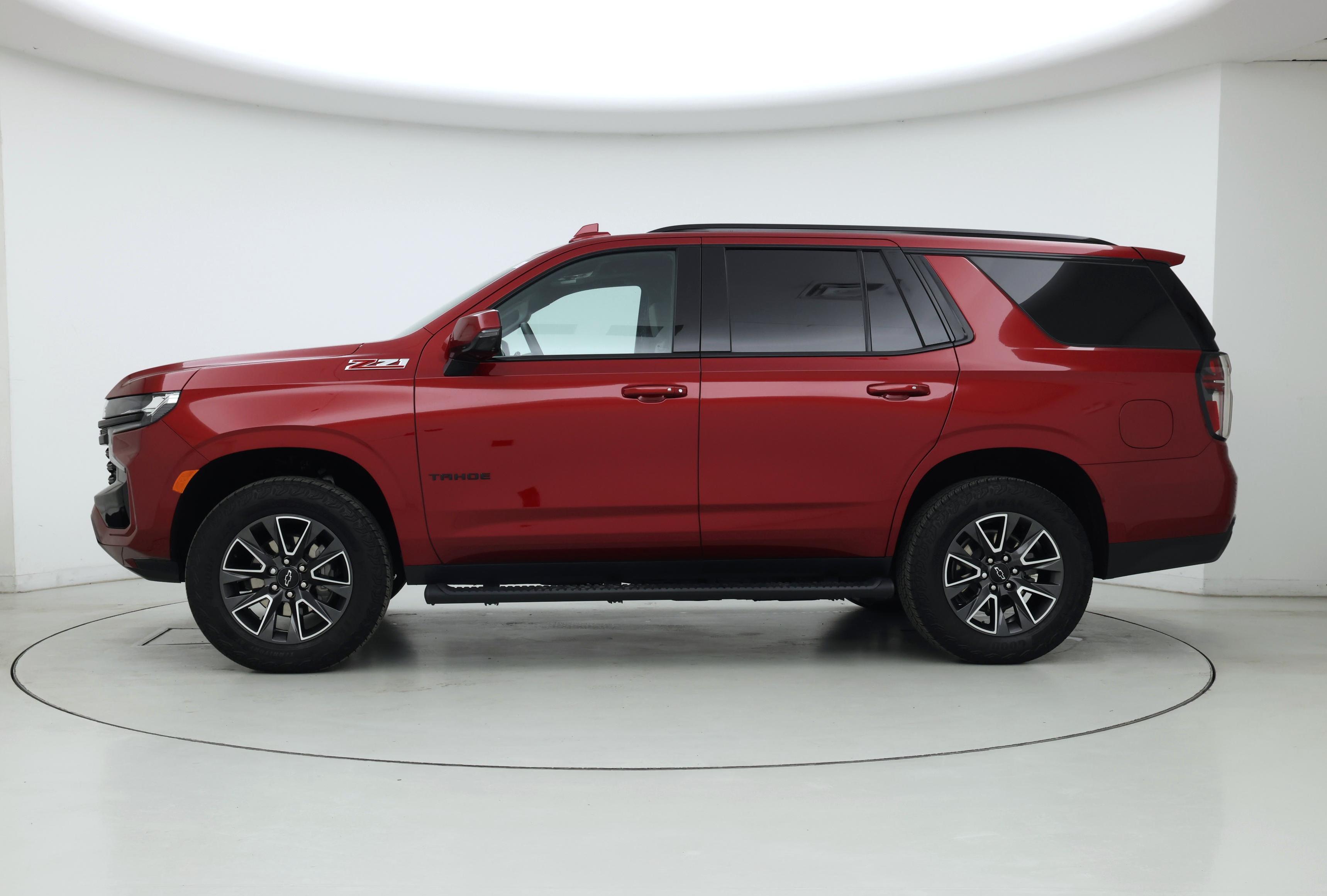 Thumbnail: 2024 Chevrolet Tahoe - 3