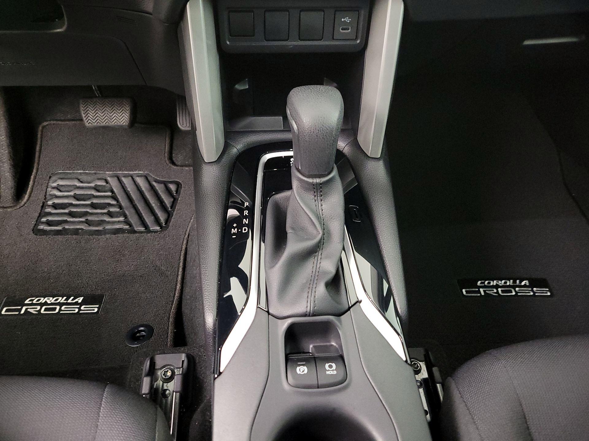 Thumbnail: 2024 Toyota Corolla Cross - 17