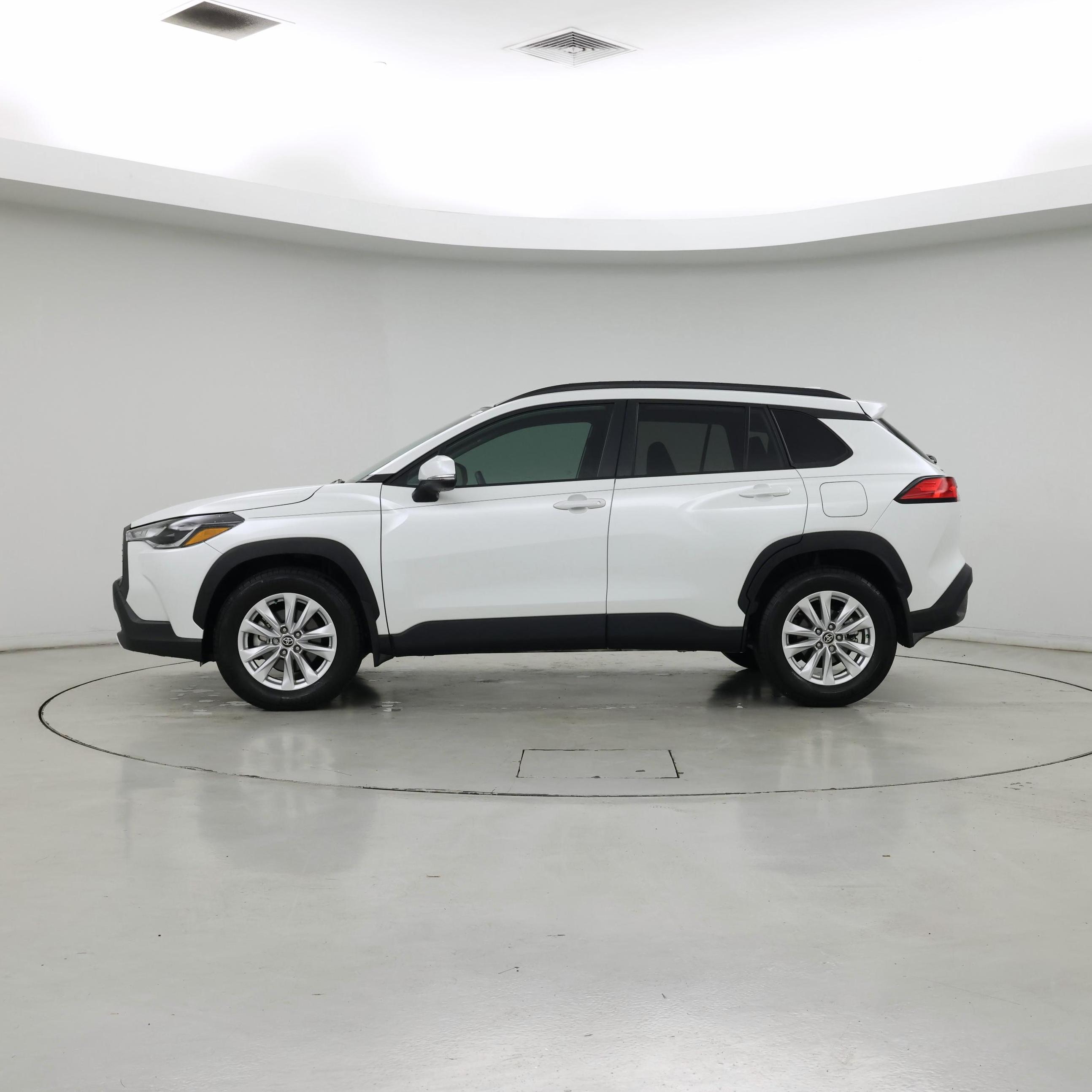 Thumbnail: 2024 Toyota Corolla Cross - 3