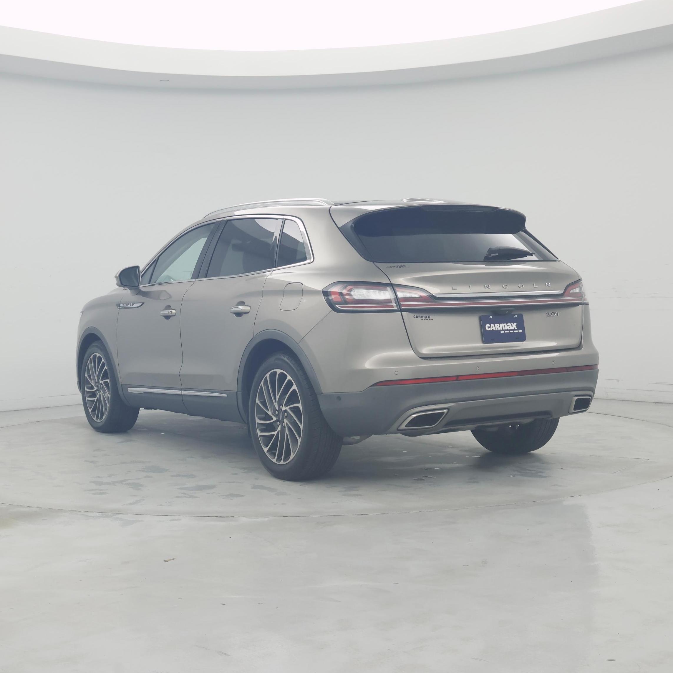 Thumbnail: 2019 Lincoln Nautilus - 2