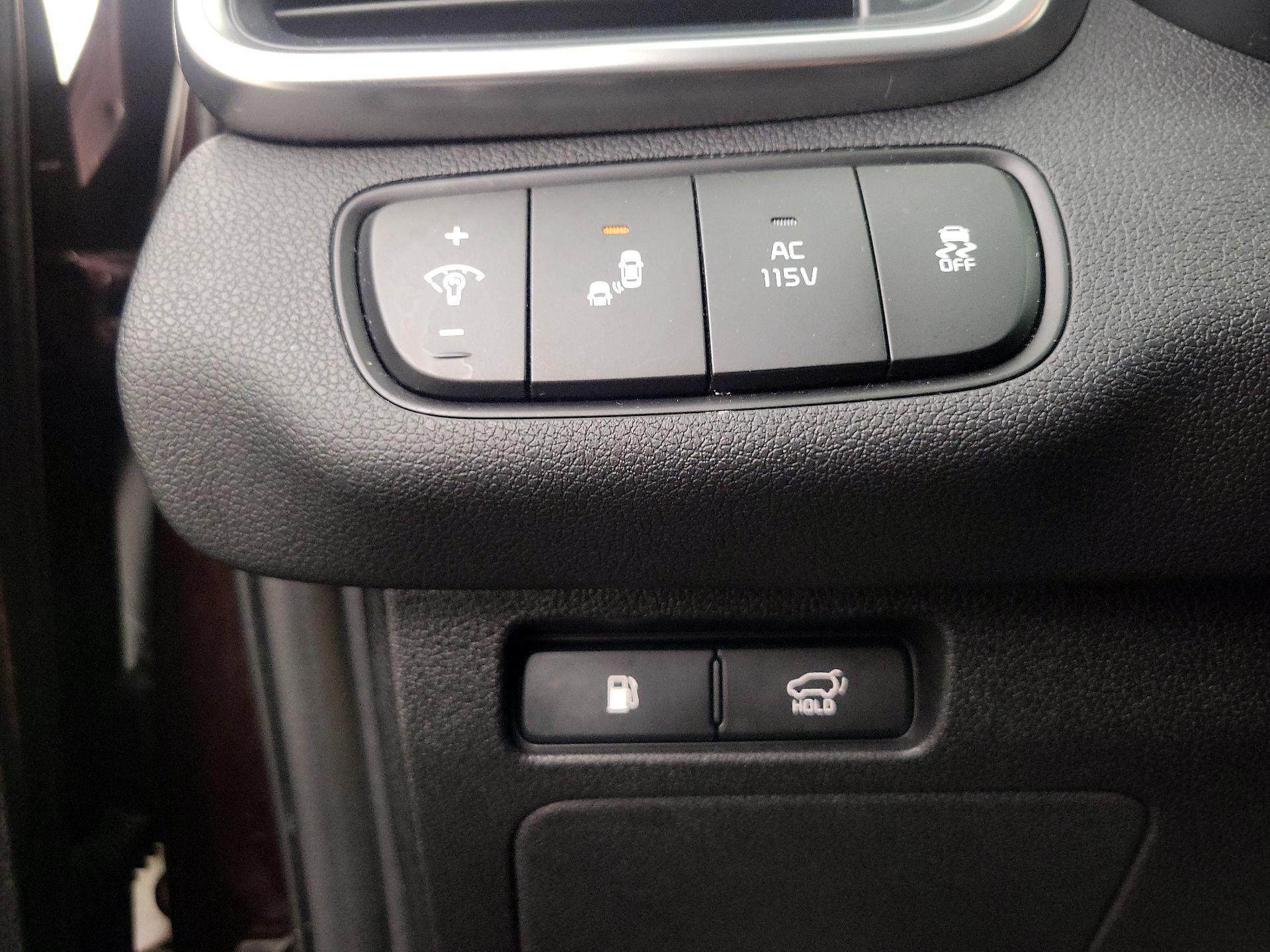 Thumbnail: 2016 Kia Sorento - 13