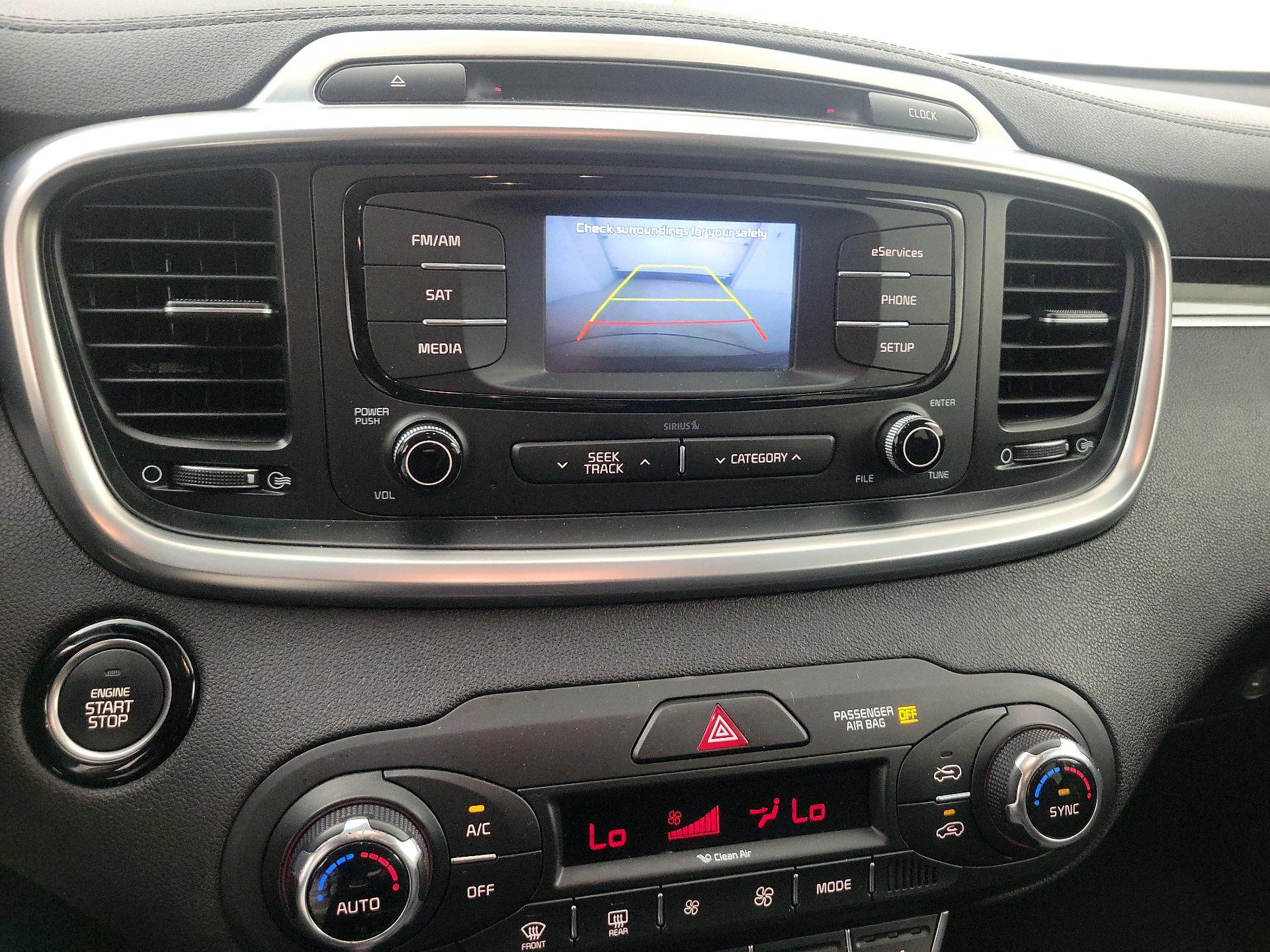 Thumbnail: 2016 Kia Sorento - 14