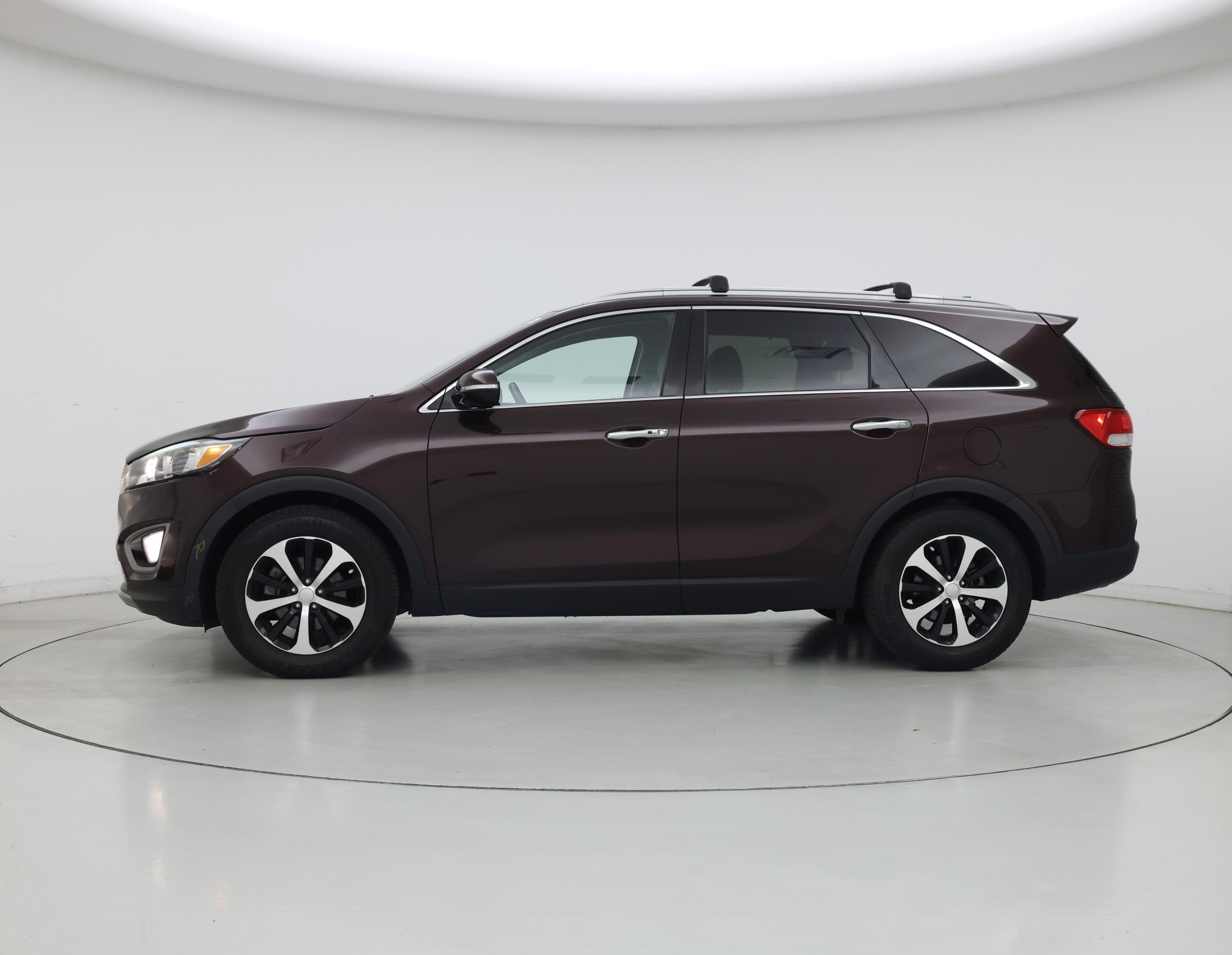 Thumbnail: 2016 Kia Sorento - 3