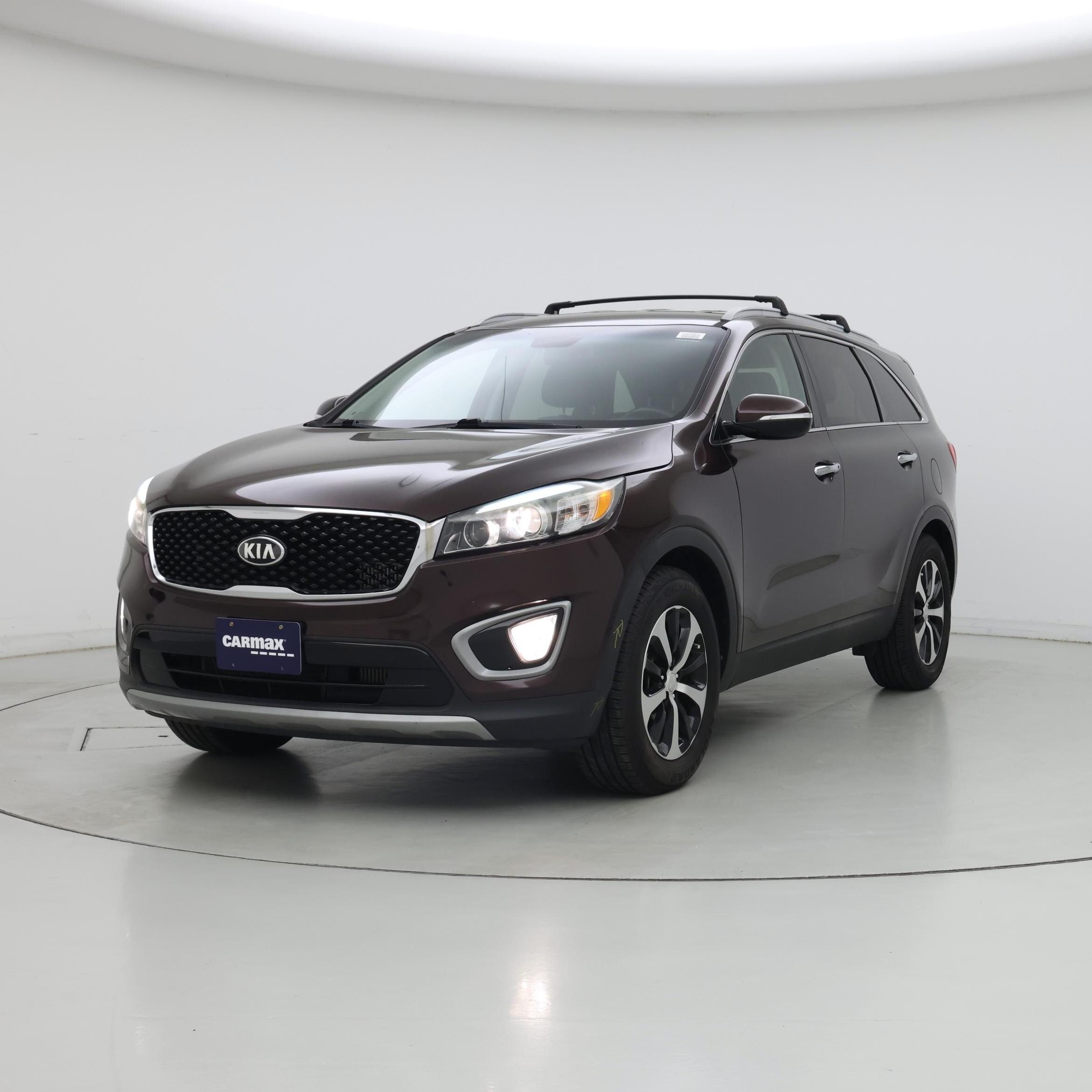 Thumbnail: 2016 Kia Sorento - 4