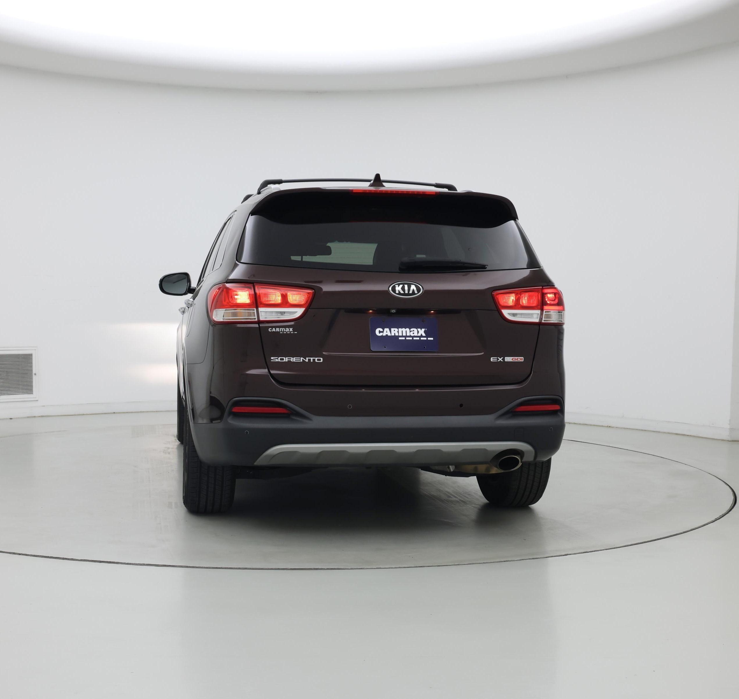 Thumbnail: 2016 Kia Sorento - 6