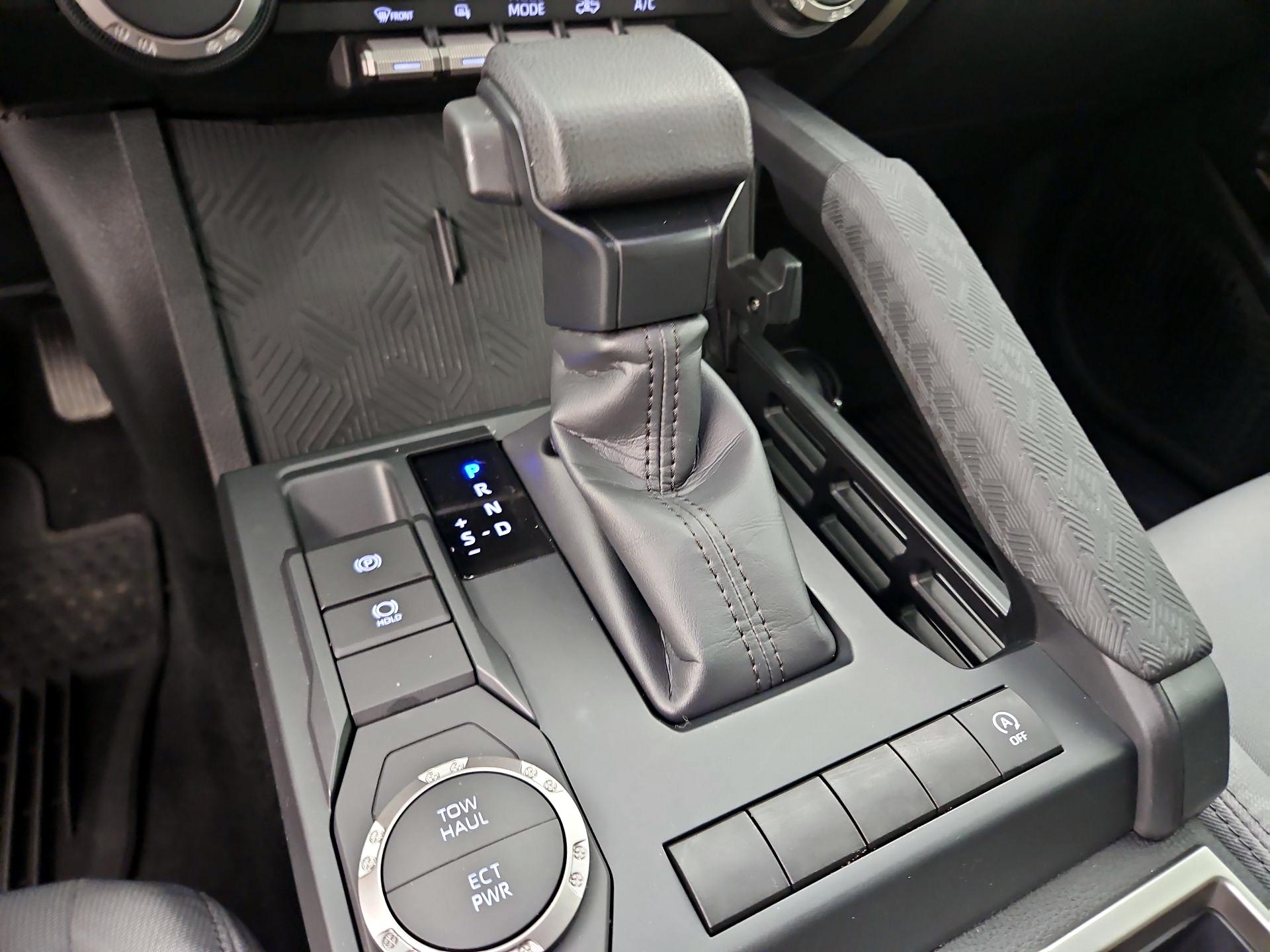 Thumbnail: 2024 Toyota Tacoma - 17