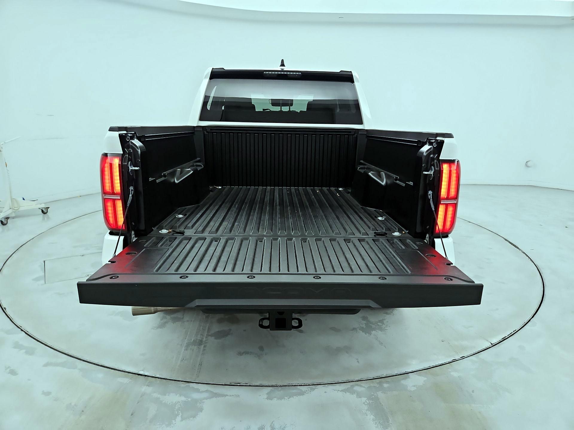 Thumbnail: 2024 Toyota Tacoma - 20