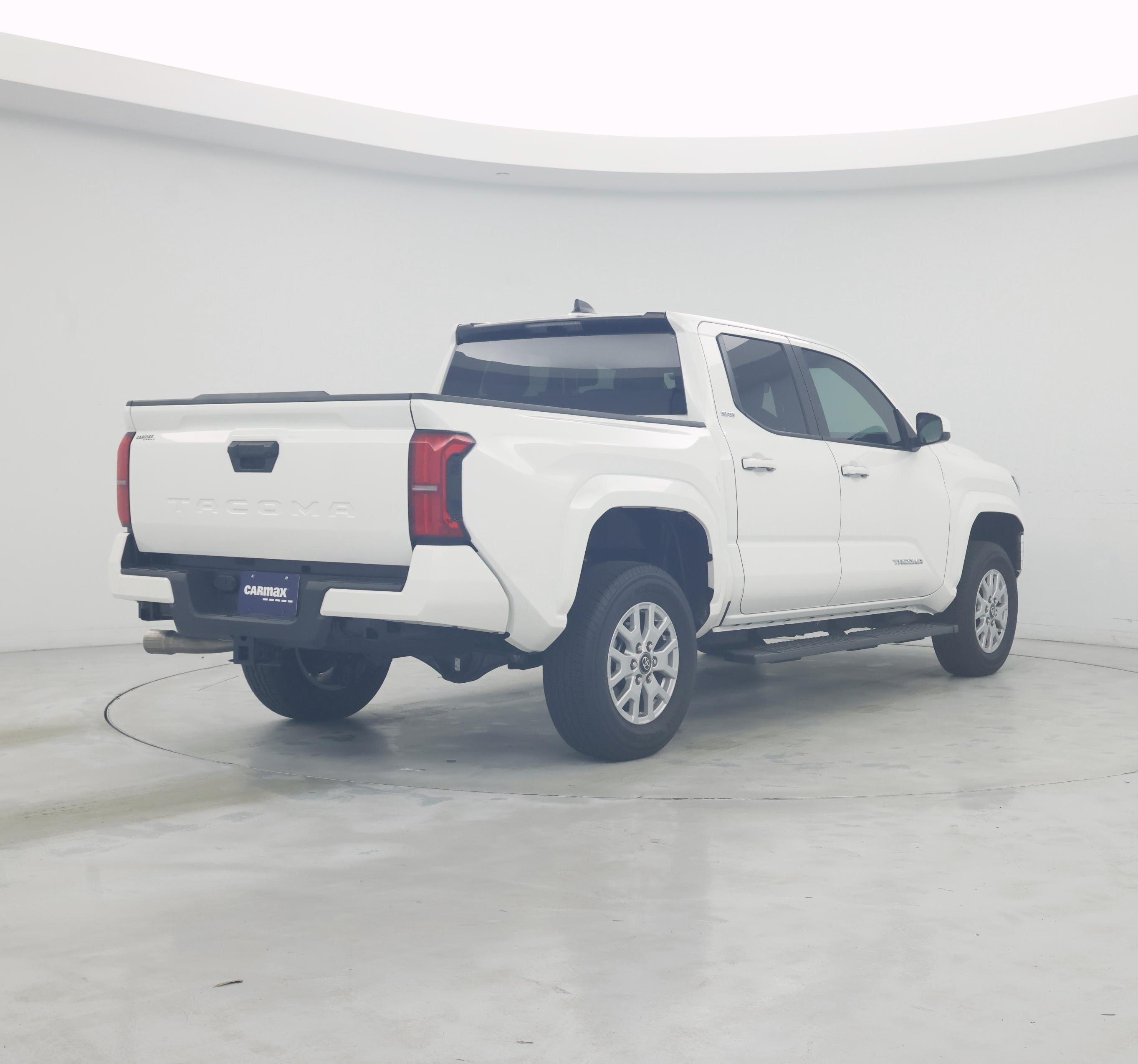 Thumbnail: 2024 Toyota Tacoma - 8