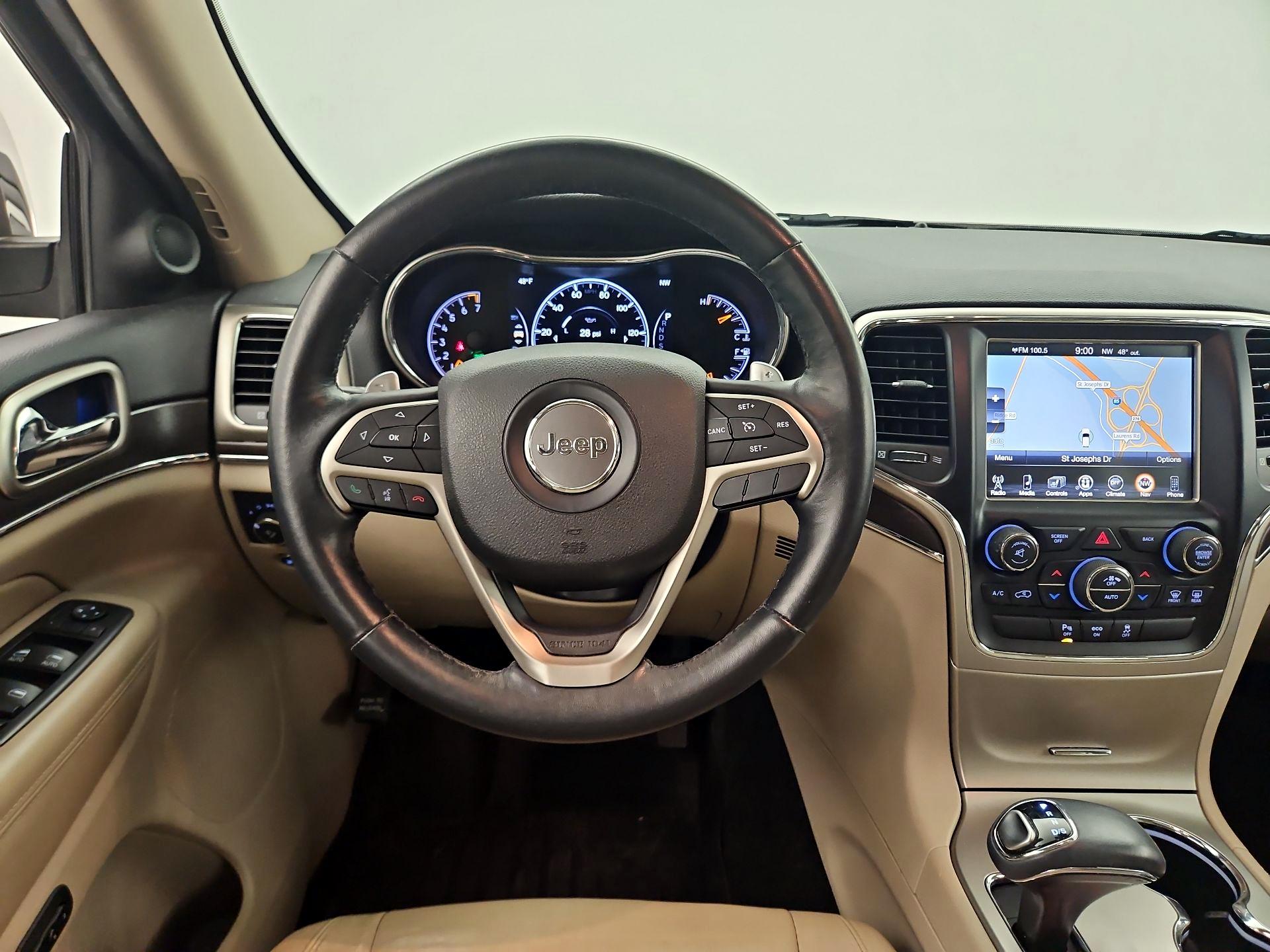 Thumbnail: 2015 Jeep Grand Cherokee - 10