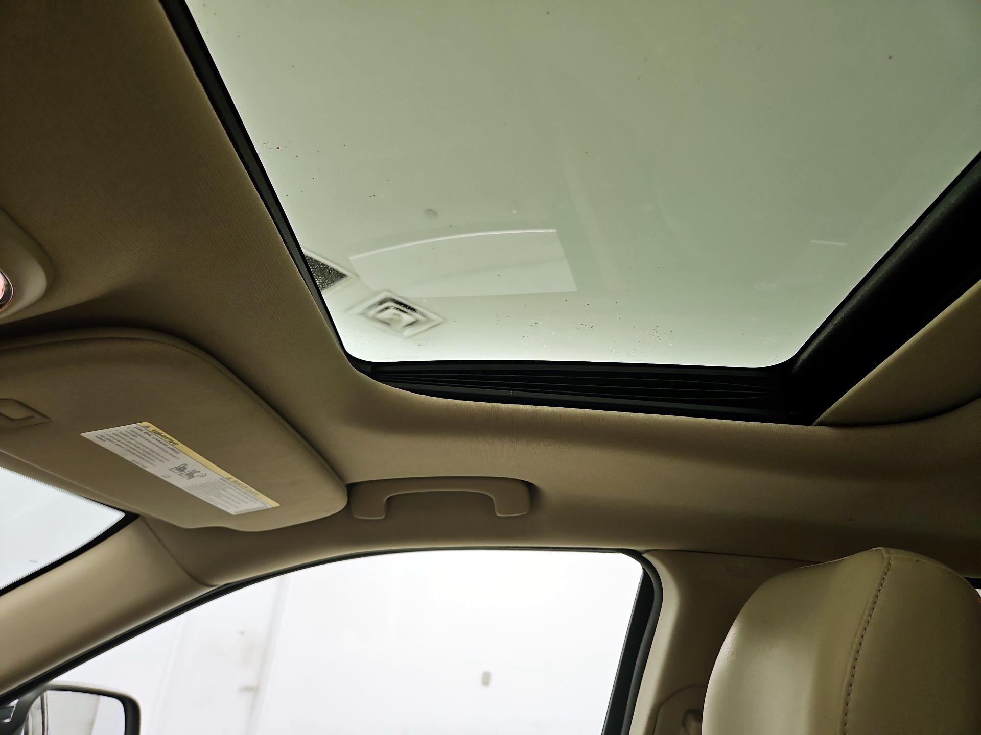 Thumbnail: 2015 Jeep Grand Cherokee - 20