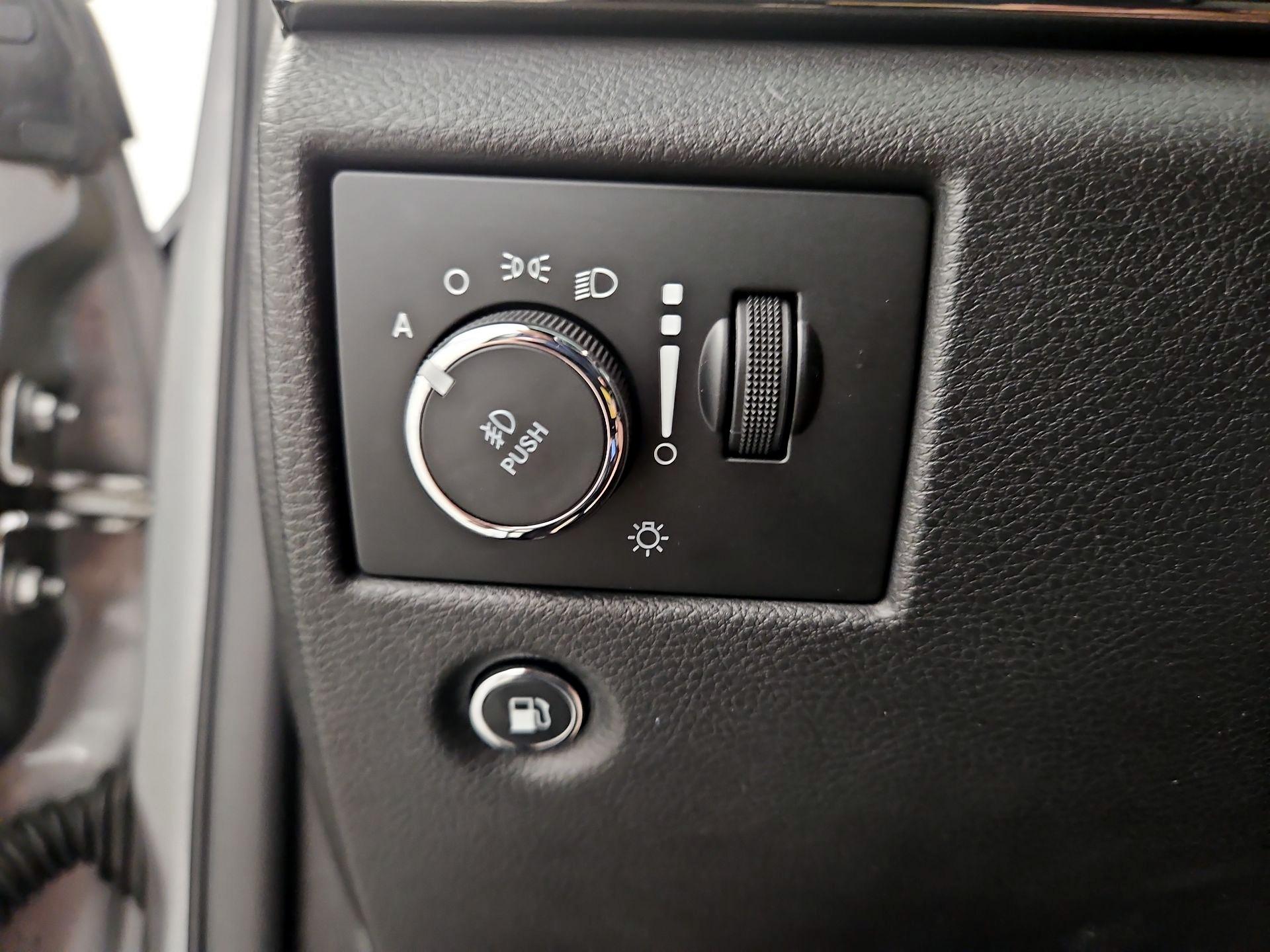 Thumbnail: 2018 Jeep Grand Cherokee - 13