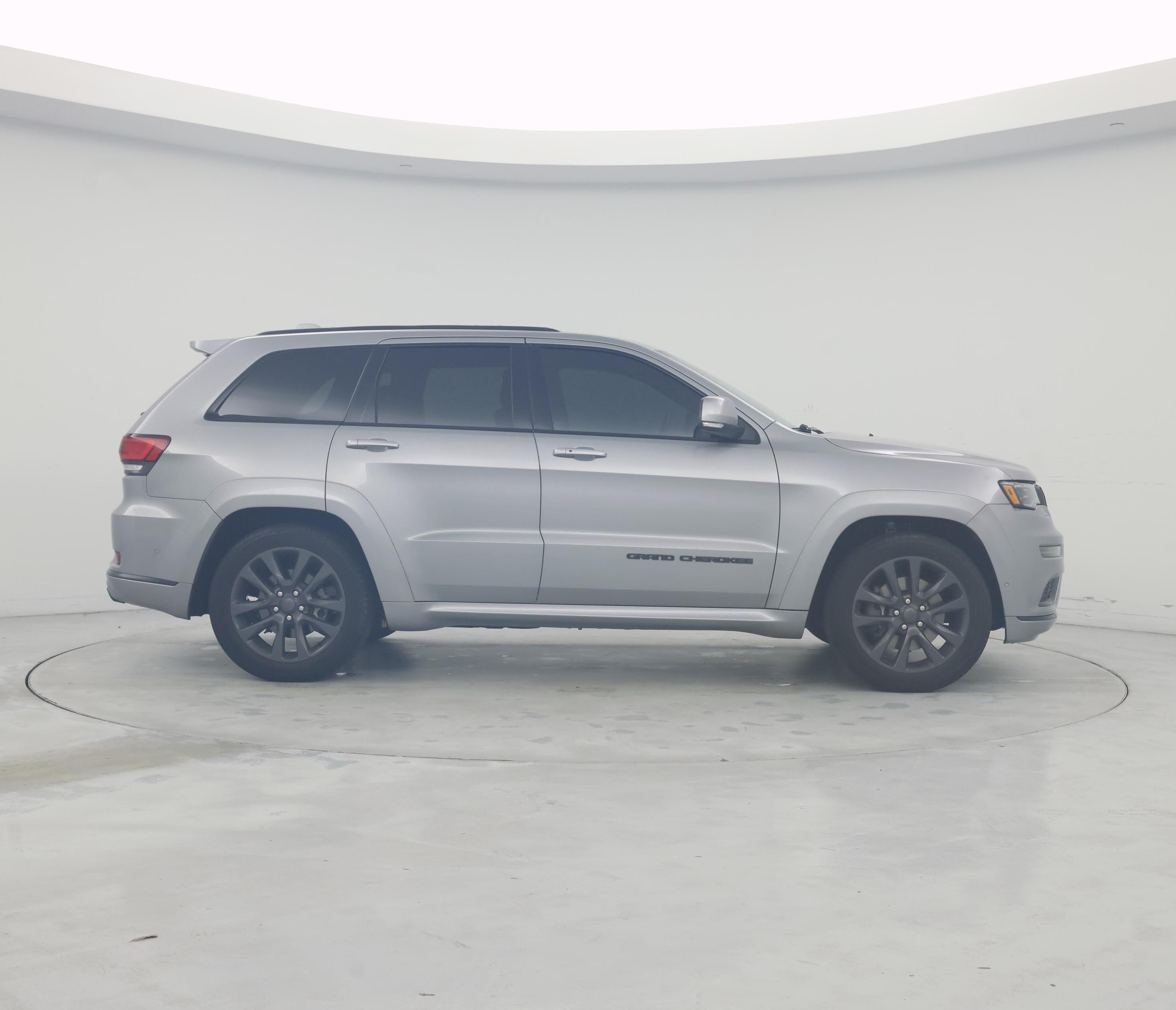 Thumbnail: 2018 Jeep Grand Cherokee - 7