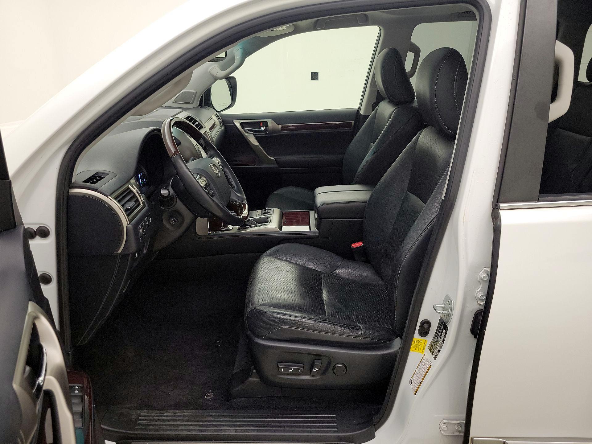 Thumbnail: 2019 Lexus GX - 11