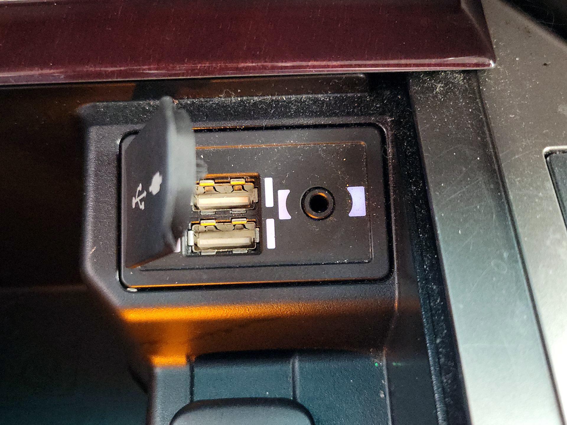 Thumbnail: 2019 Lexus GX - 19