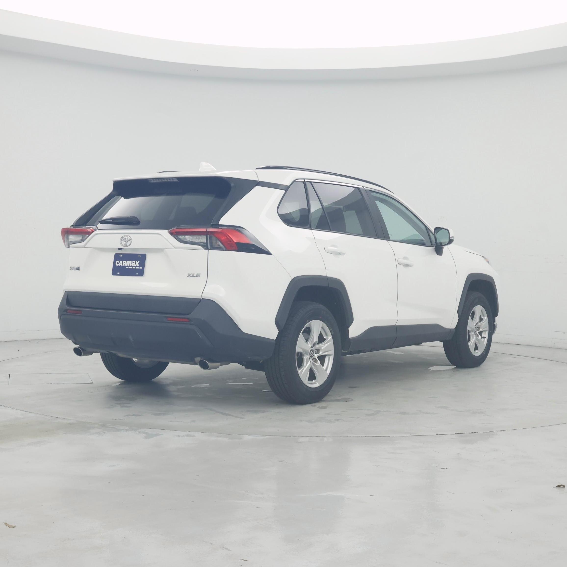Thumbnail: 2021 Toyota RAV4 - 8