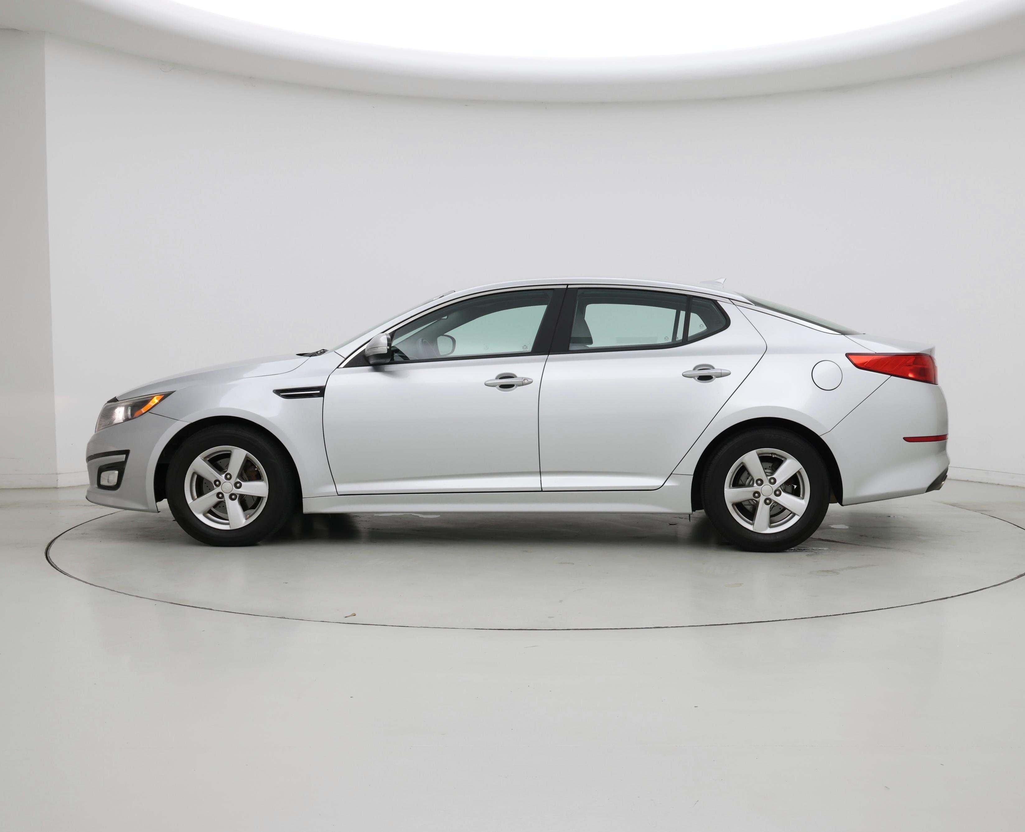 Thumbnail: 2015 Kia Optima - 3