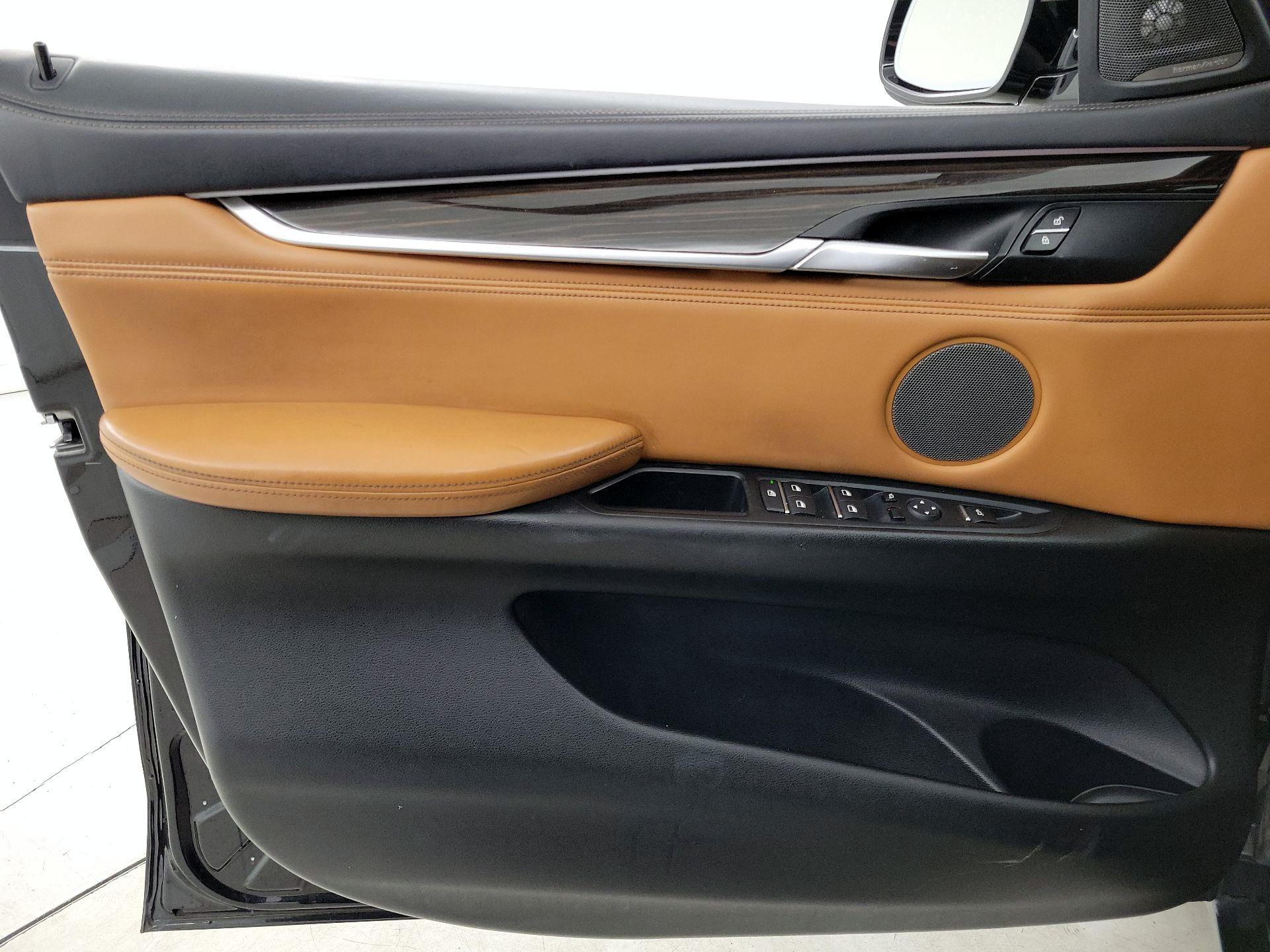 Thumbnail: 2018 BMW X6 - 12