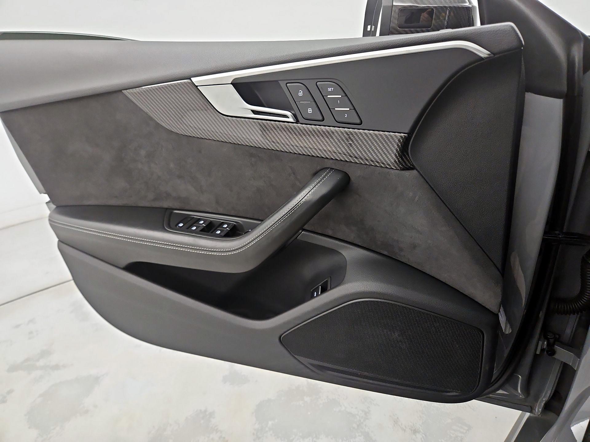 Thumbnail: 2019 Audi RS 5 - 12