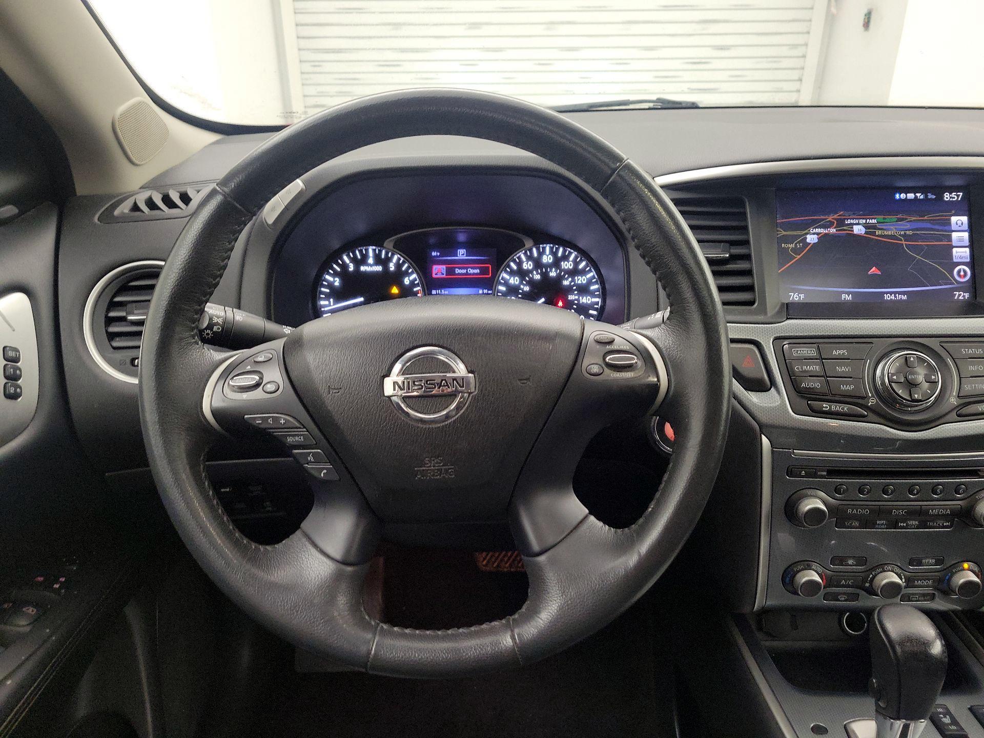 Thumbnail: 2017 Nissan Pathfinder - 10