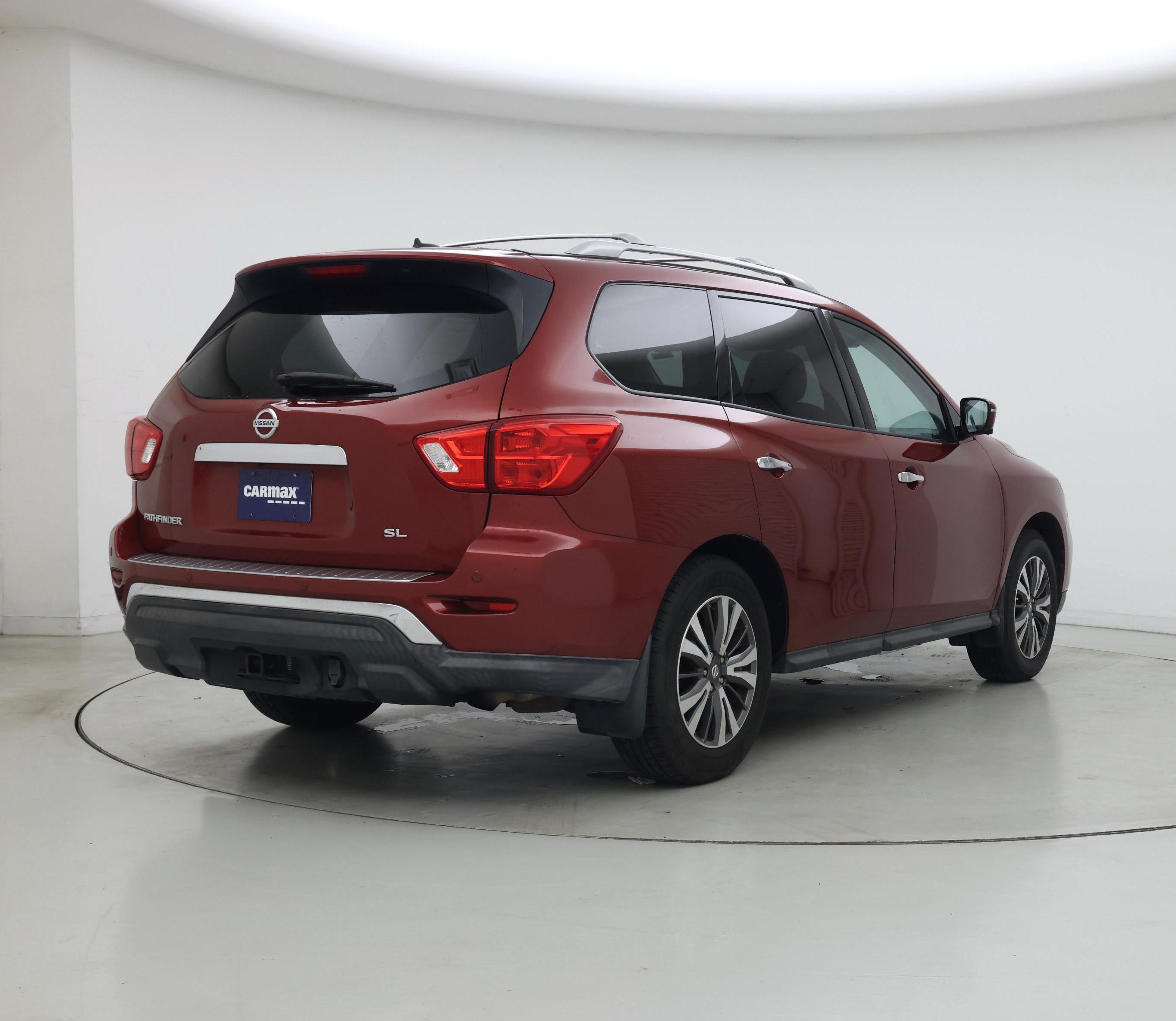 Thumbnail: 2017 Nissan Pathfinder - 8