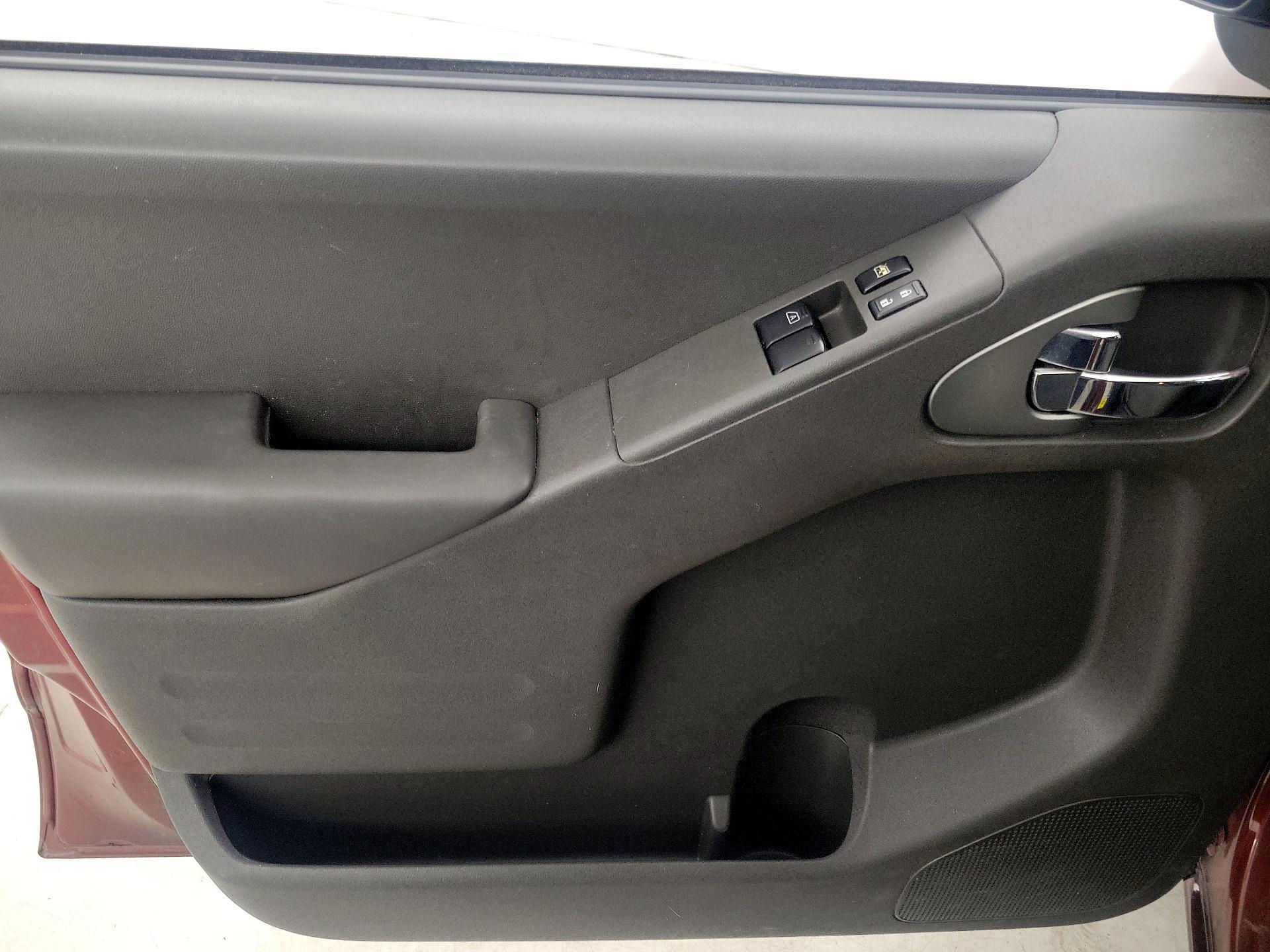 Thumbnail: 2016 Nissan Frontier - 12